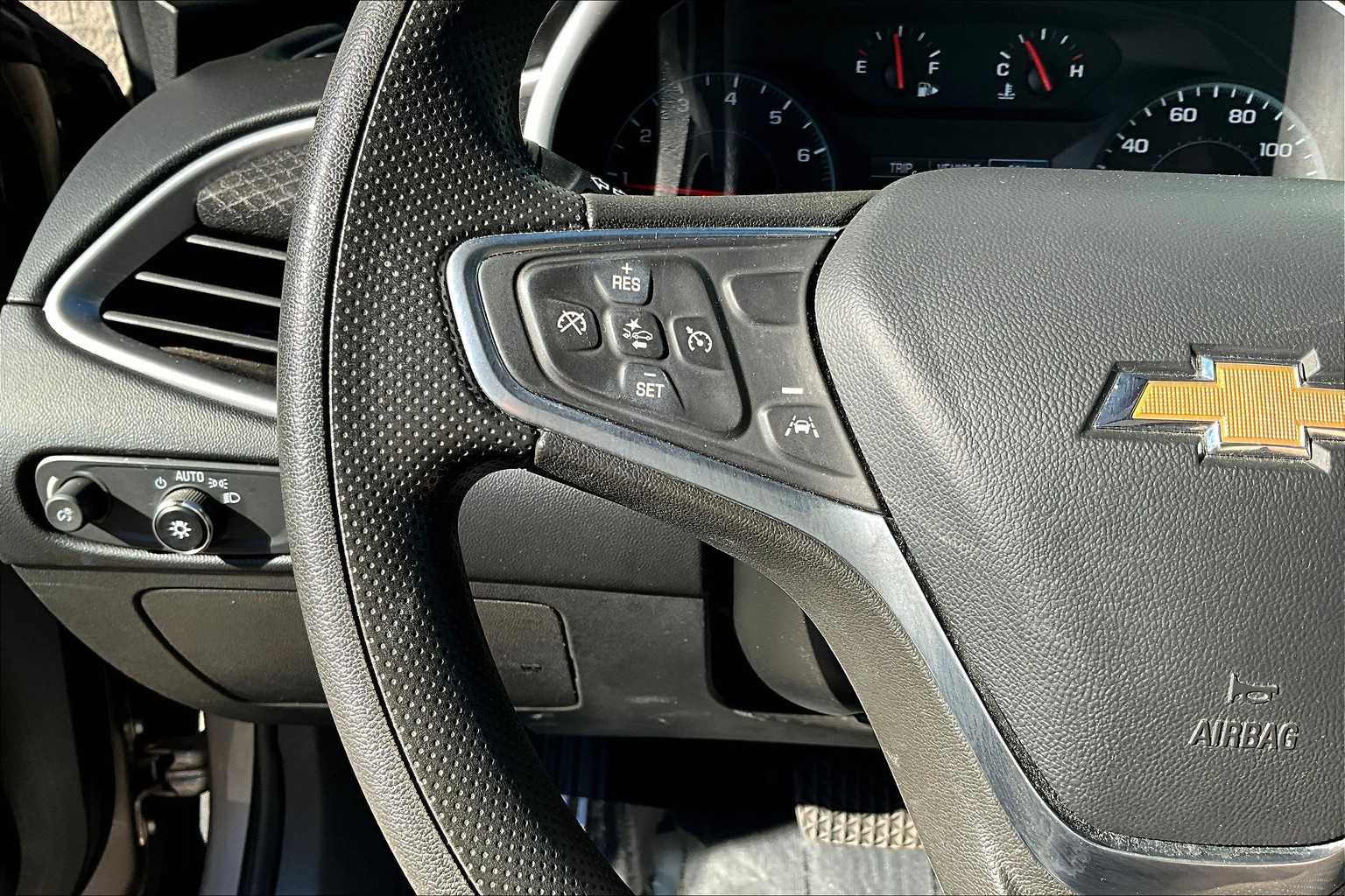 Thumbnail: 2023 Chevrolet Malibu - 24