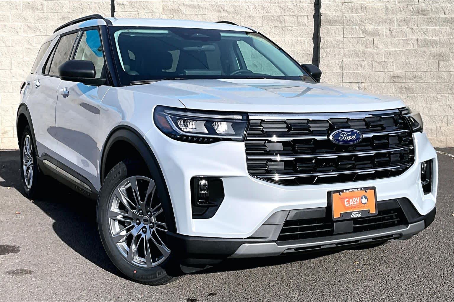 Thumbnail: 2026 Ford Explorer - 5