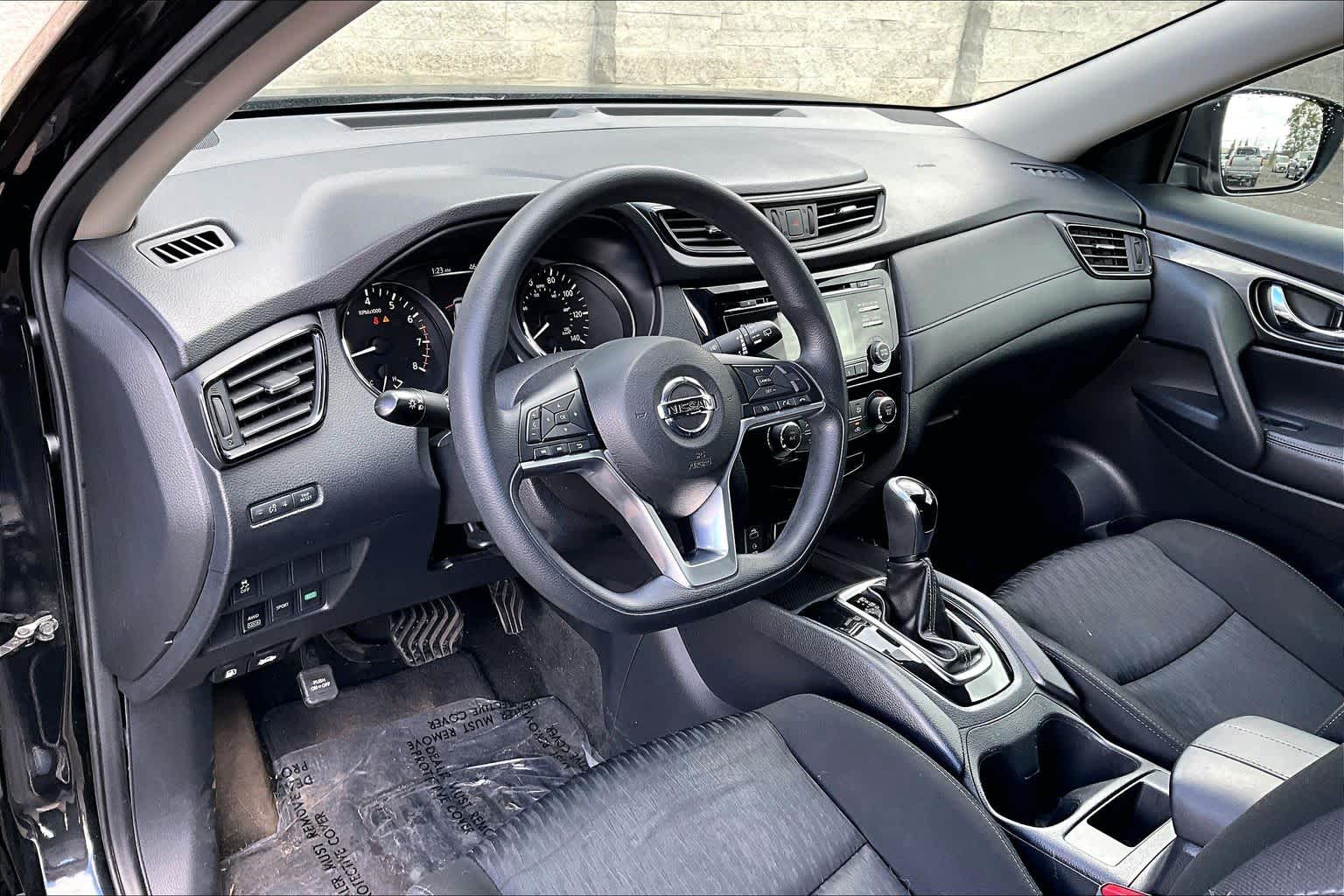 Thumbnail: 2017 Nissan Rogue - 2