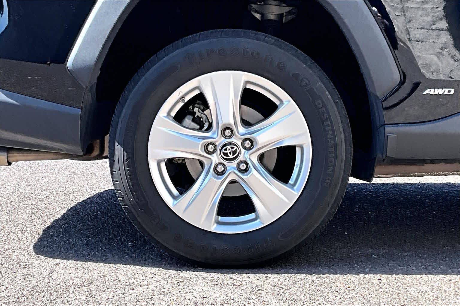 Thumbnail: 2021 Toyota RAV4 - 36