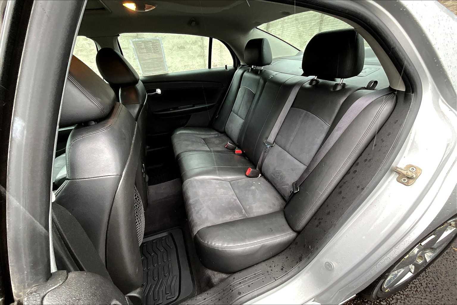 Thumbnail: 2012 Chevrolet Malibu - 29