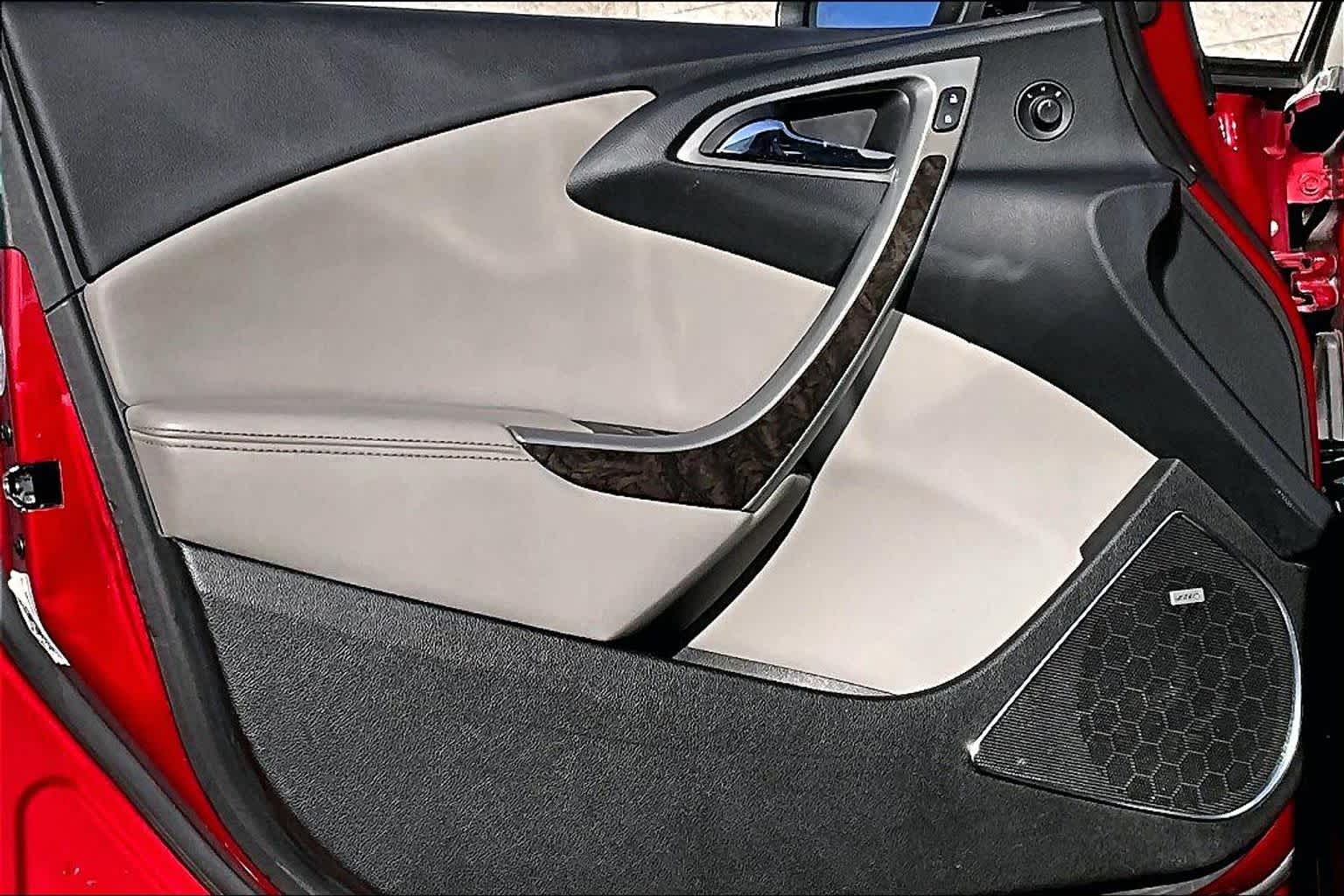 Thumbnail: 2017 Buick Verano - 27