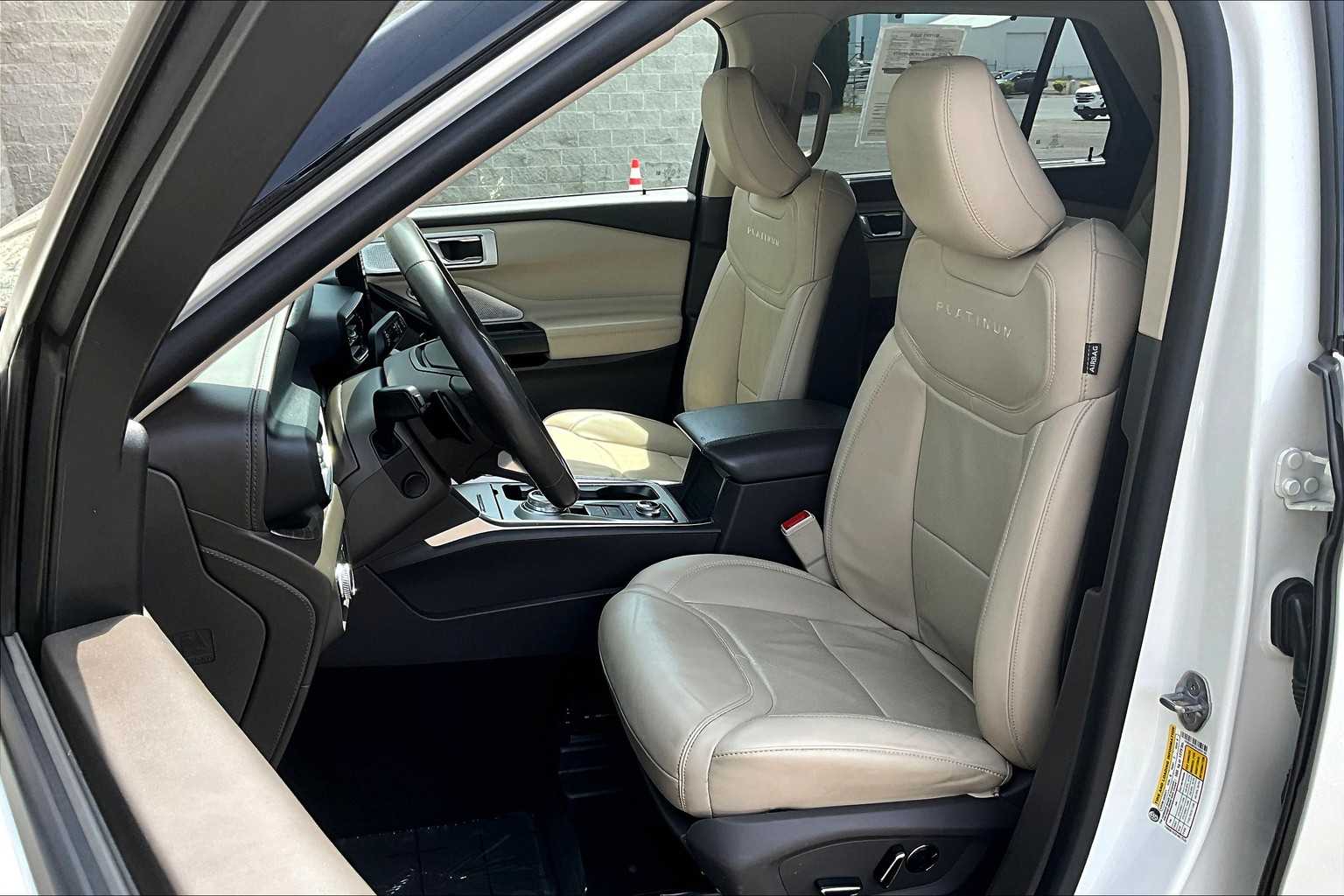 2020 Ford Explorer Platinum 11