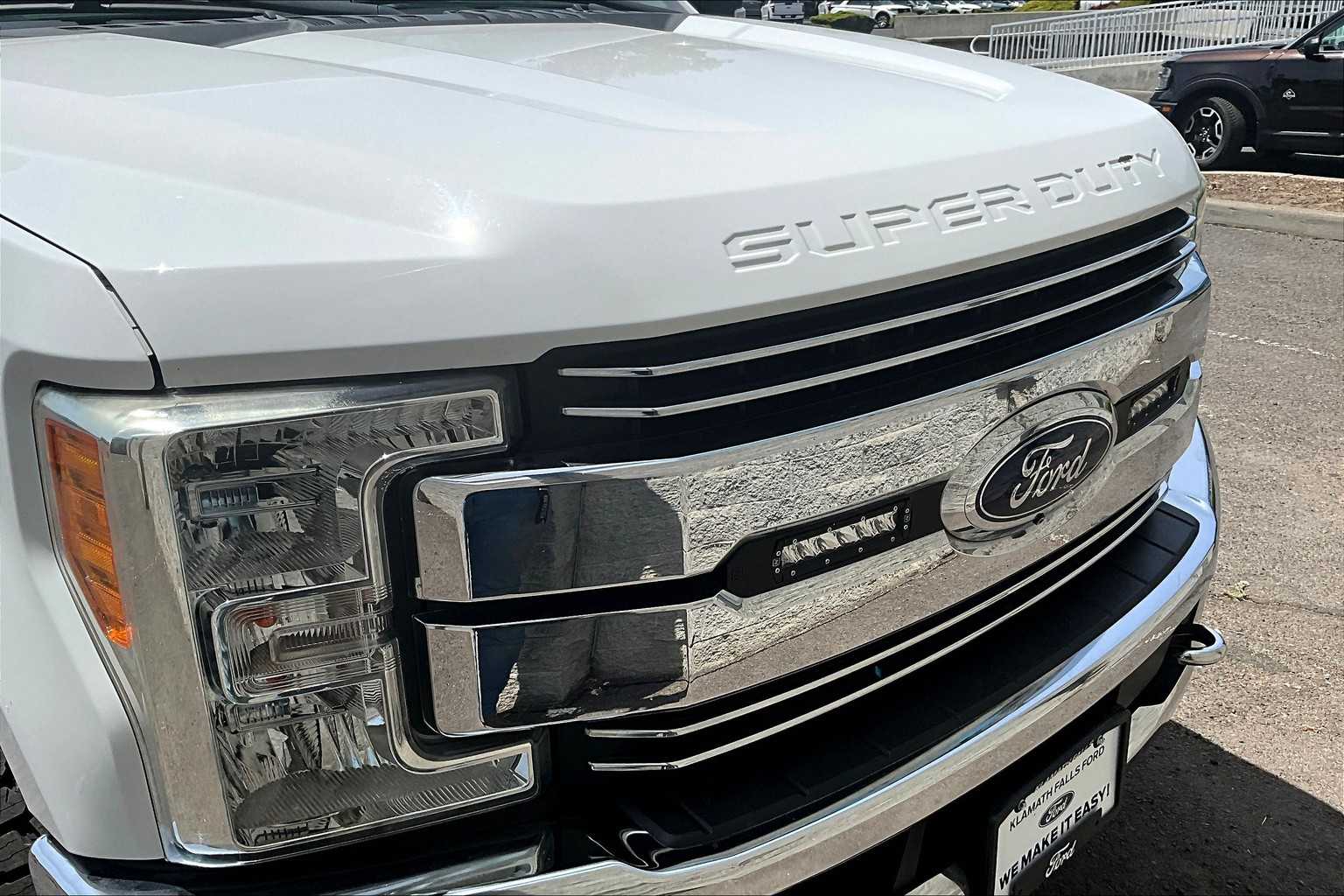 2017 Ford F-350 Lariat 33