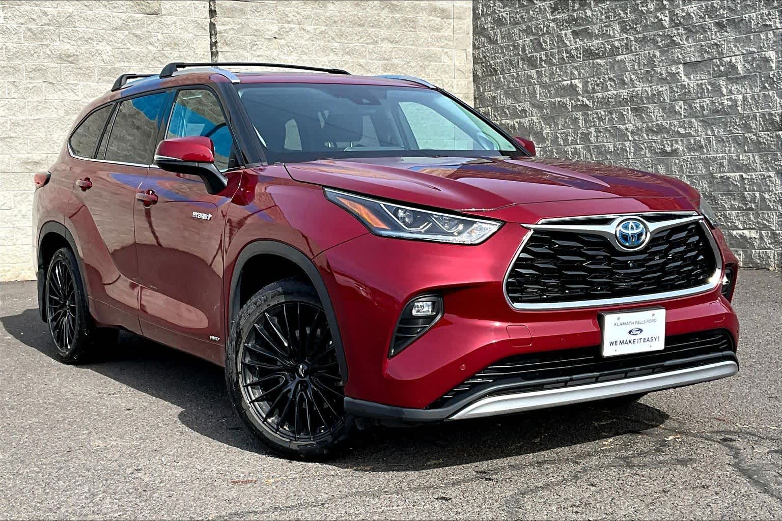 Thumbnail: 2021 Toyota Highlander - 21