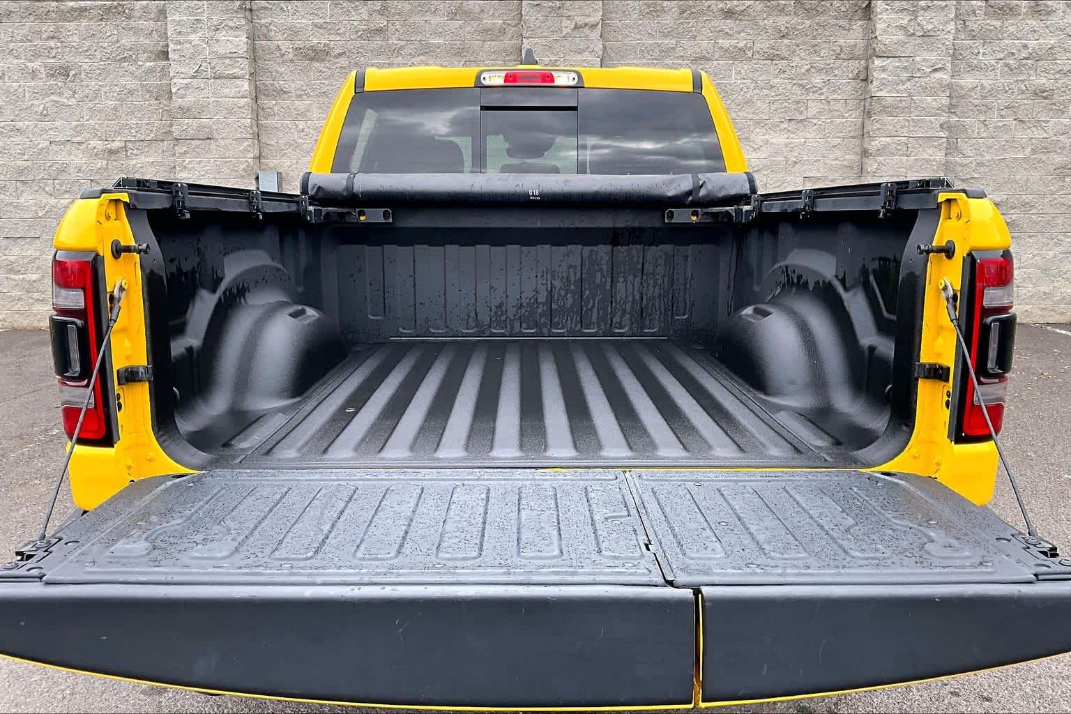 Thumbnail: 2023 RAM 1500 - 18