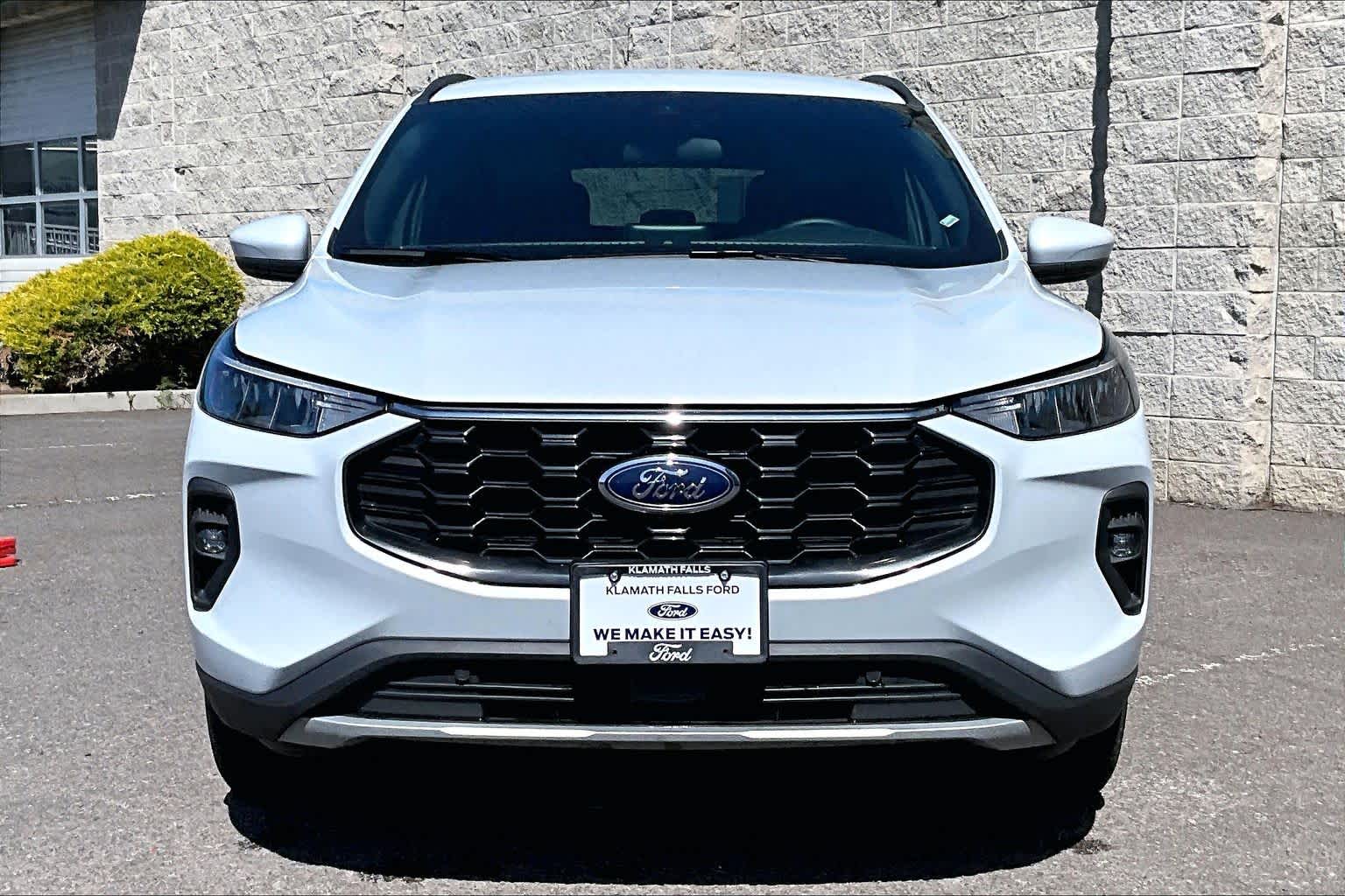 Thumbnail: 2025 Ford Escape - 6