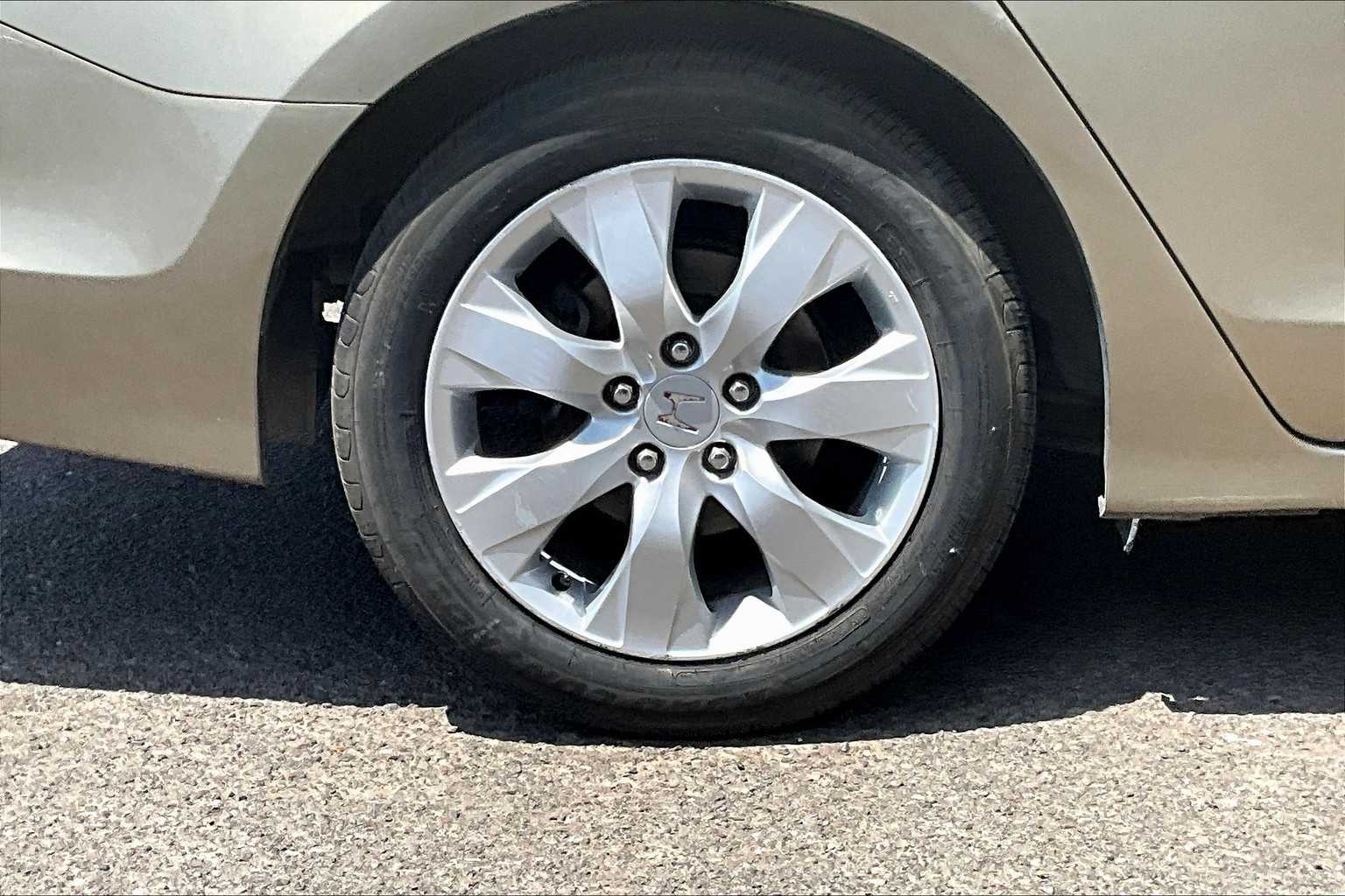 2008 Honda Accord  35