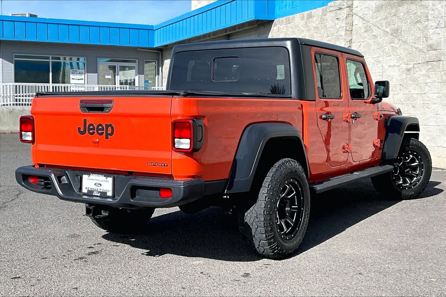 Thumbnail: 2020 Jeep Gladiator - 22