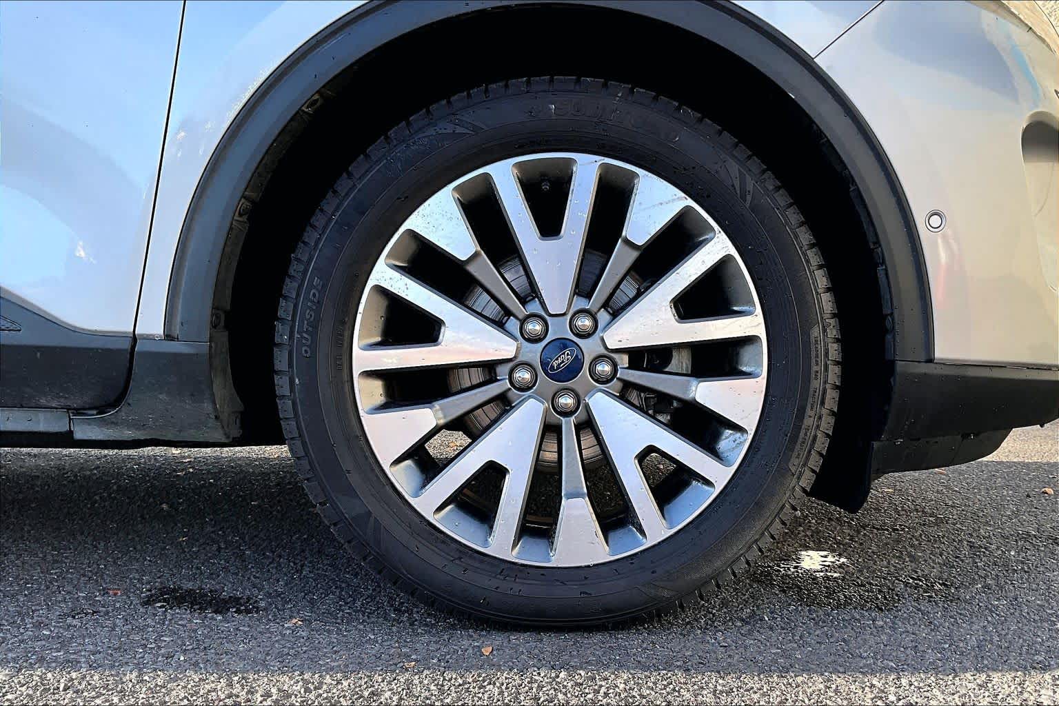 Thumbnail: 2020 Ford Escape - 34