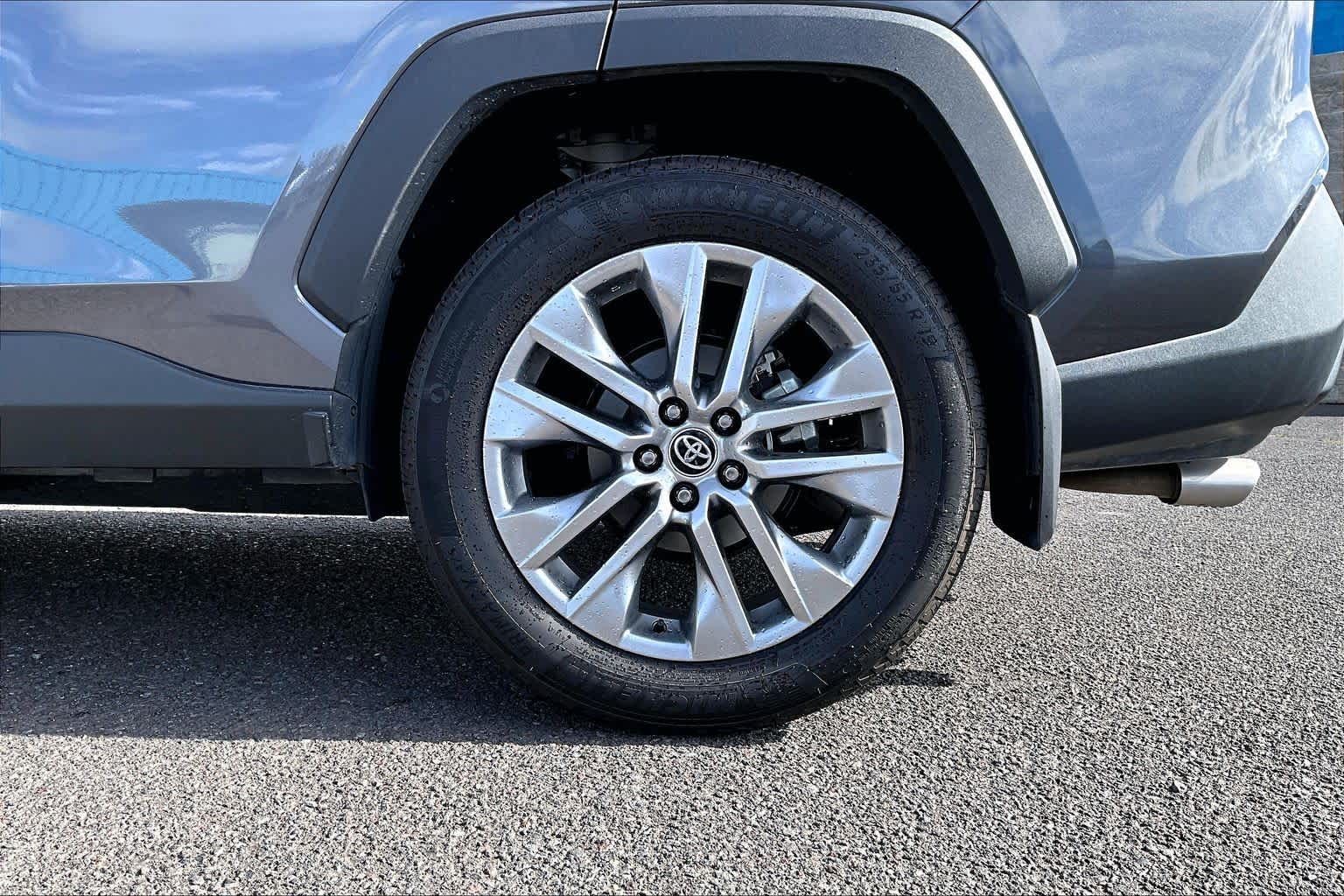 Thumbnail: 2024 Toyota RAV4 - 35