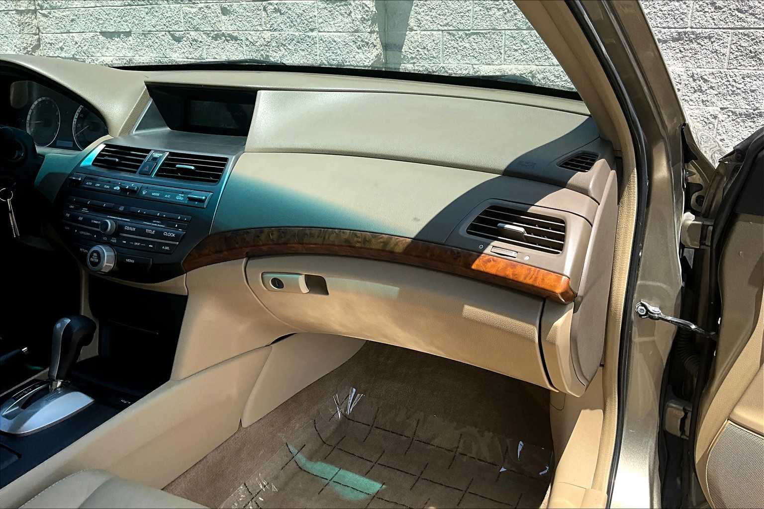2008 Honda Accord  22