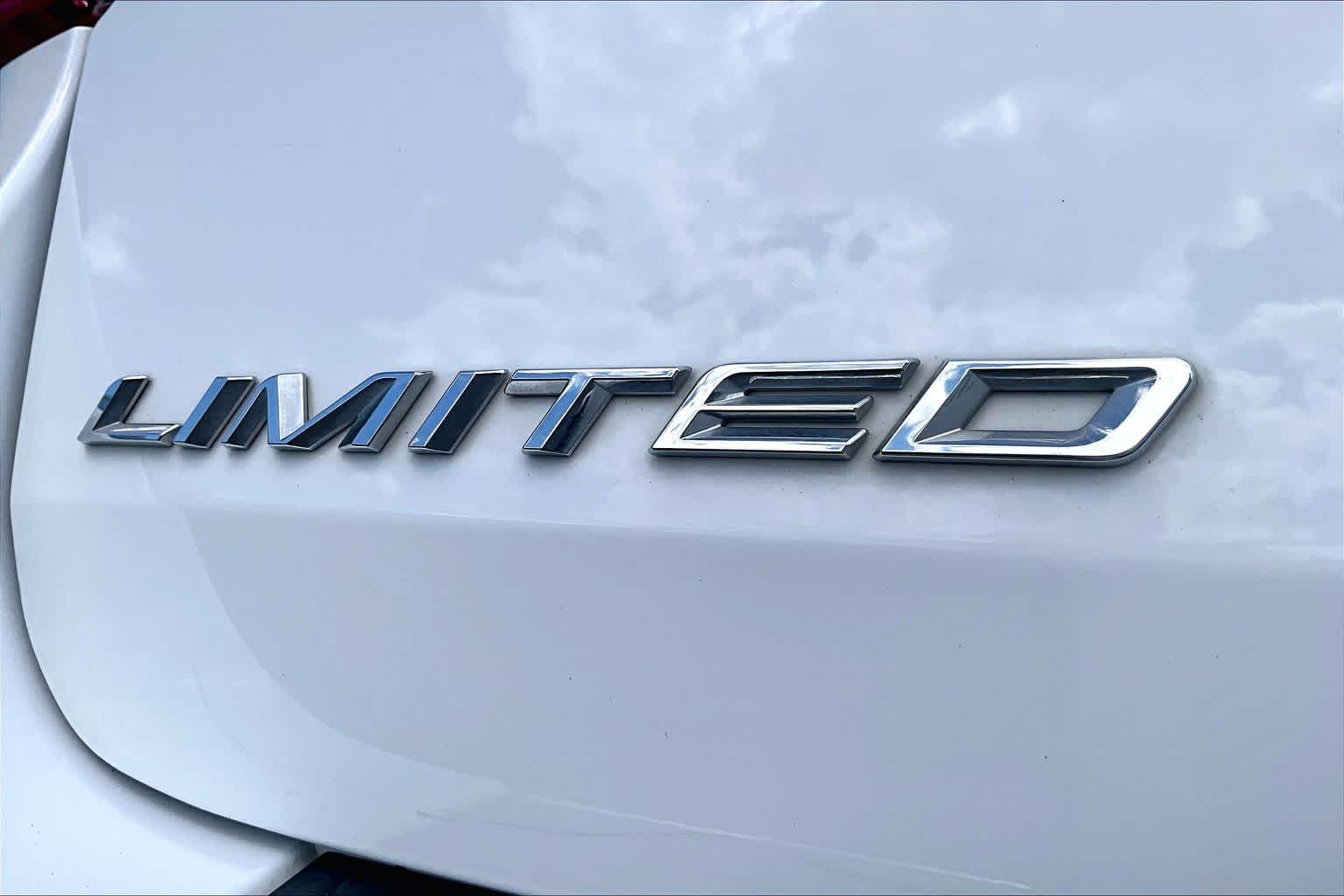 Thumbnail: 2024 Ford Explorer - 7