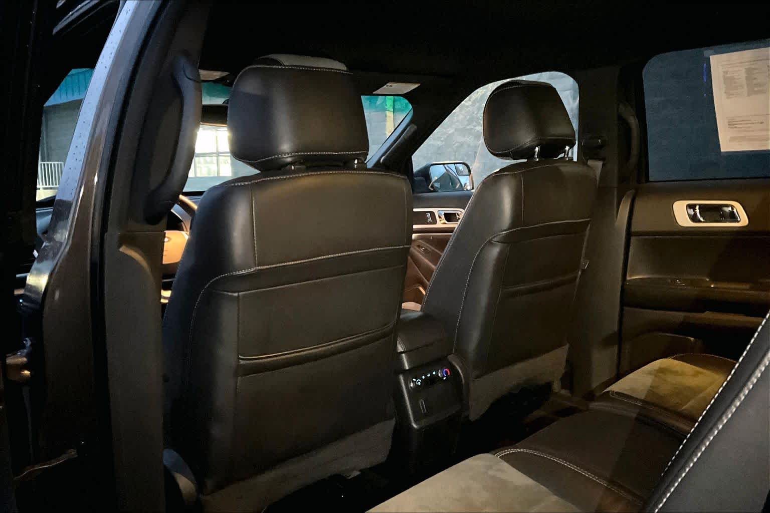 Thumbnail: 2015 Ford Explorer - 12