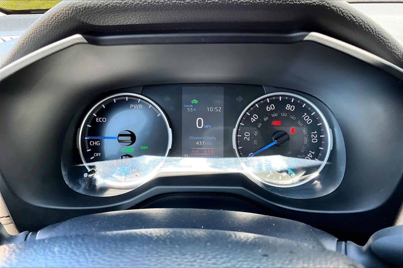 Thumbnail: 2021 Toyota RAV4 - 17