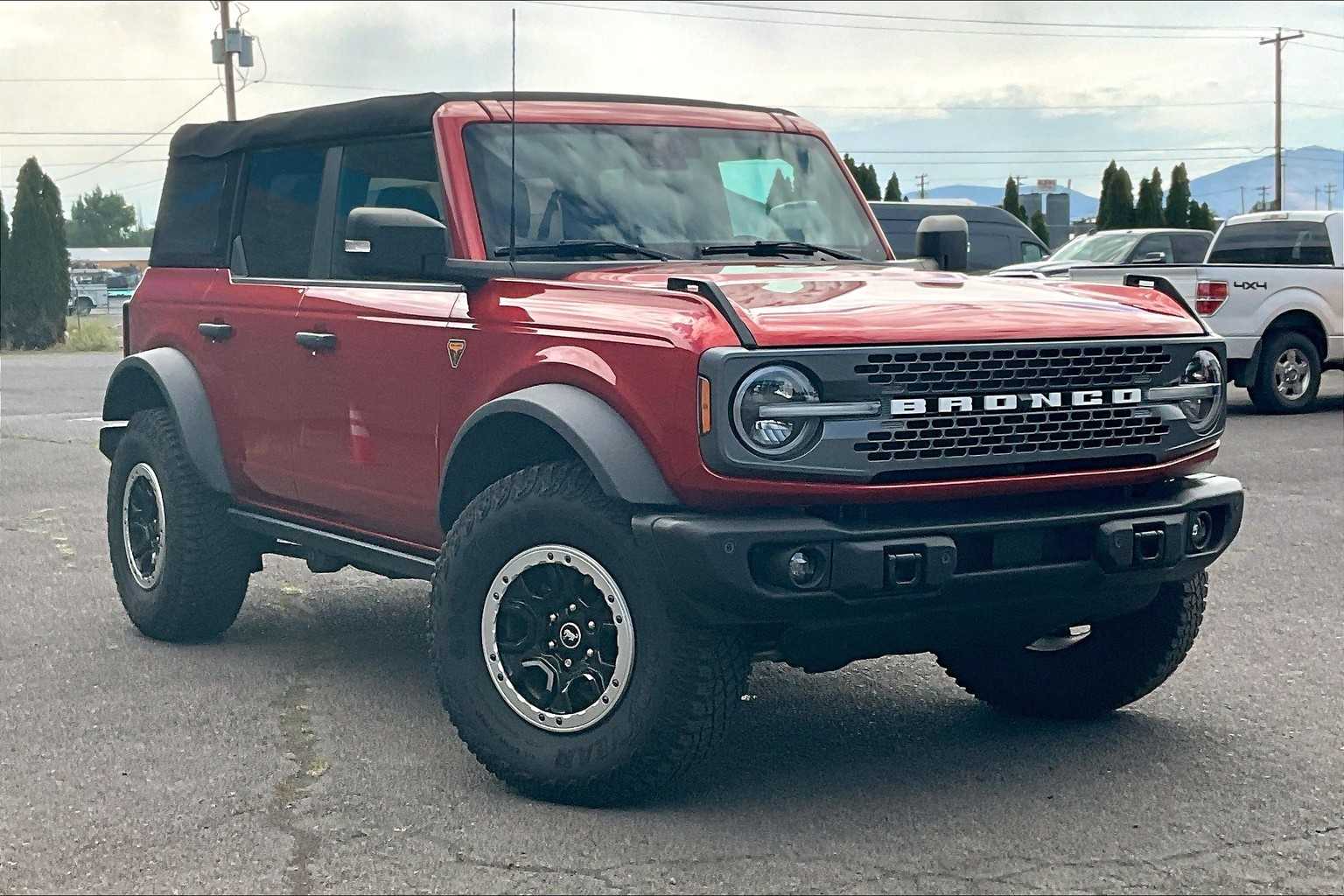 Thumbnail: 2023 Ford Bronco - 21