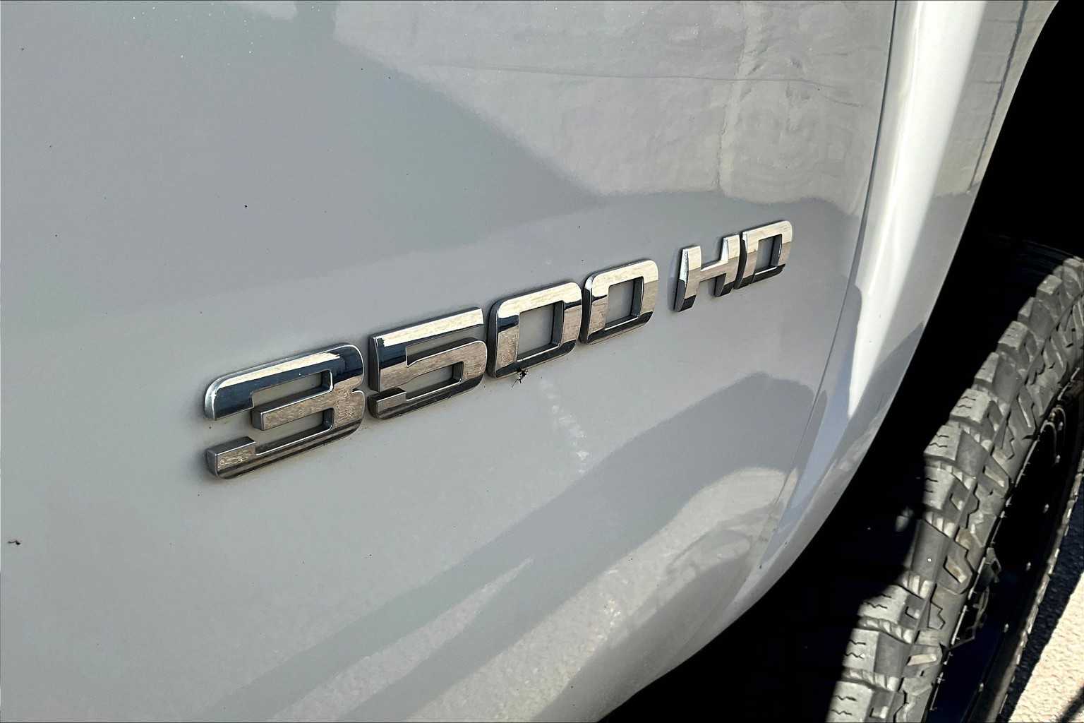 Thumbnail: 2010 Chevrolet Silverado 3500 - 7