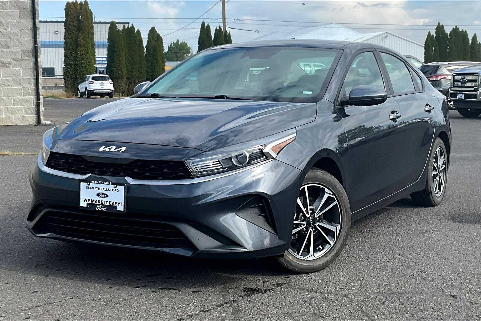 Thumbnail: 2023 Kia Forte - 1