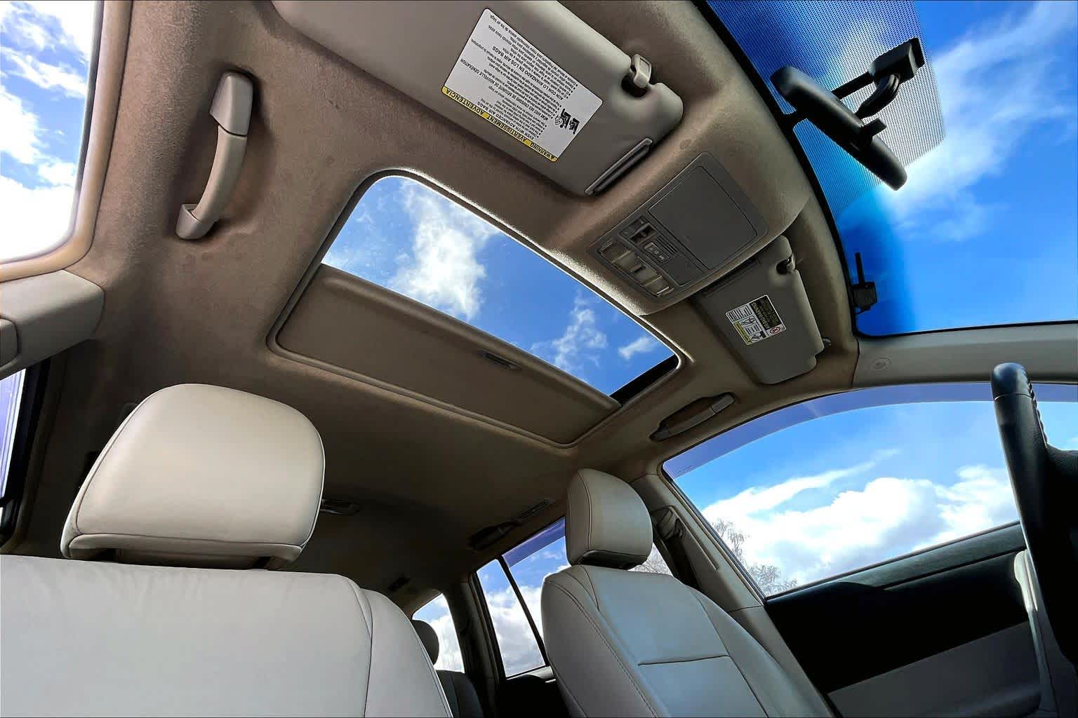 Thumbnail: 2010 Toyota Highlander - 30
