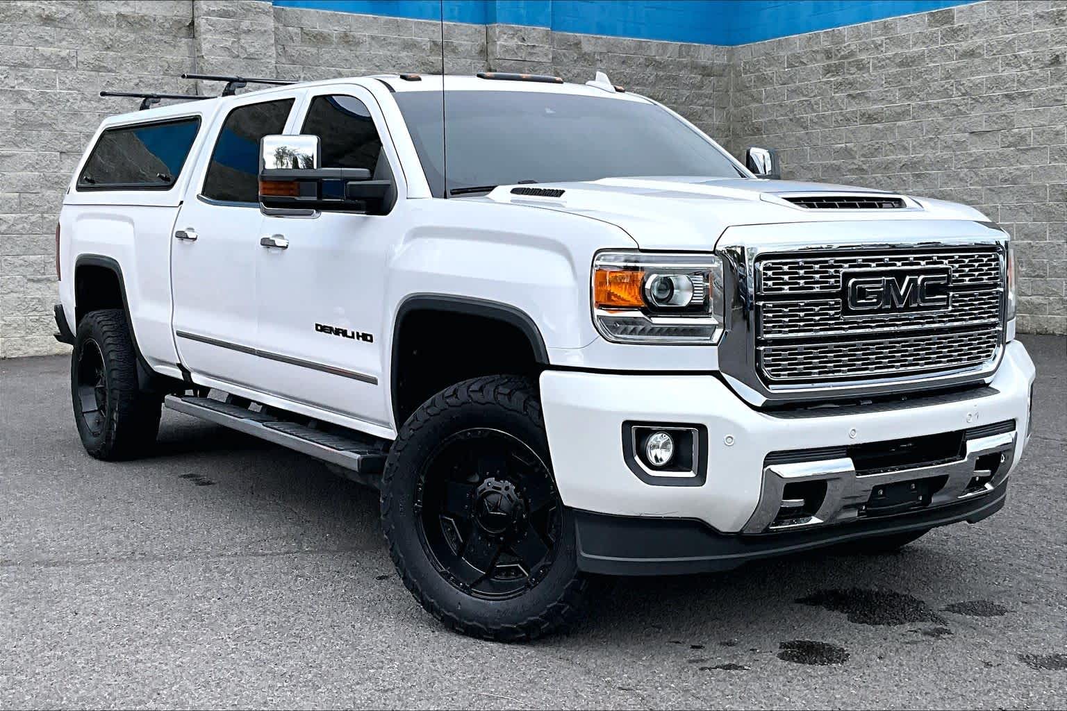 Thumbnail: 2018 GMC Sierra 3500 - 21