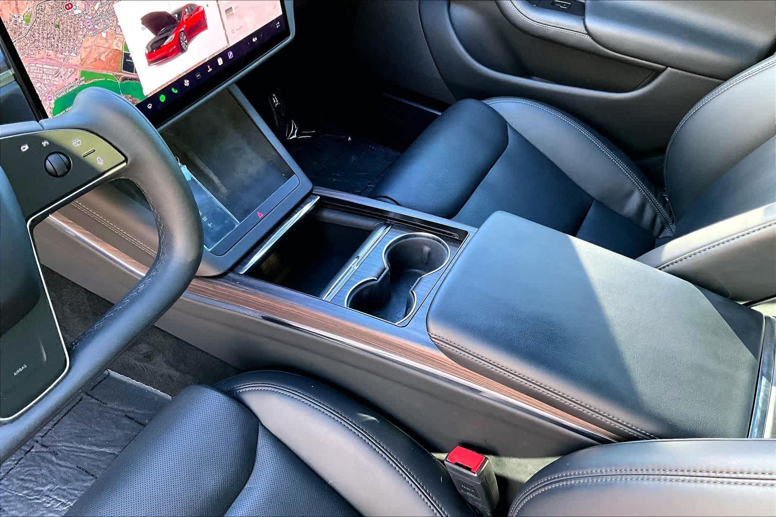 Thumbnail: 2022 Tesla Model S - 16