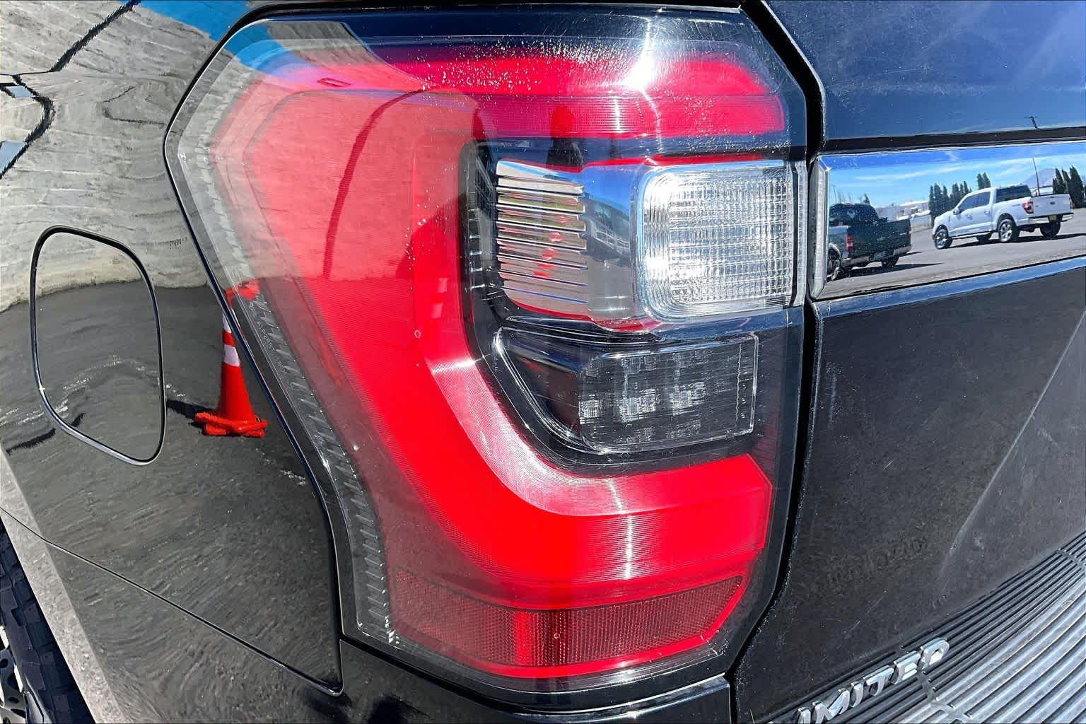 Thumbnail: 2019 Ford Expedition - 32