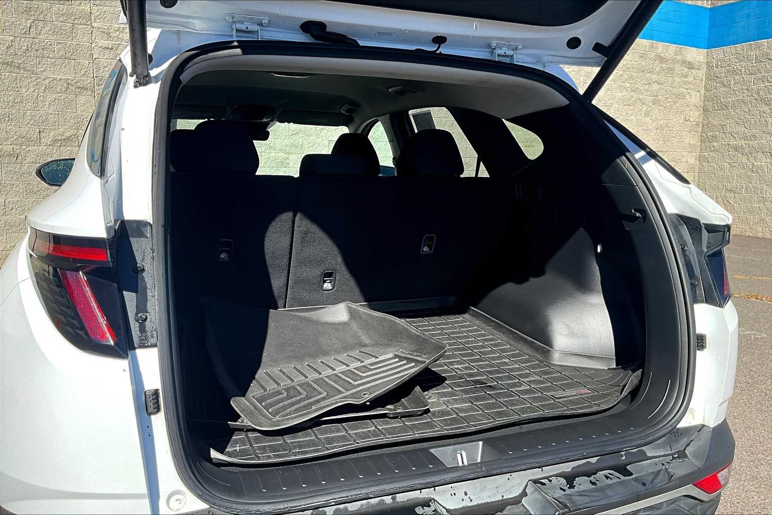 Thumbnail: 2023 Hyundai Tucson - 18