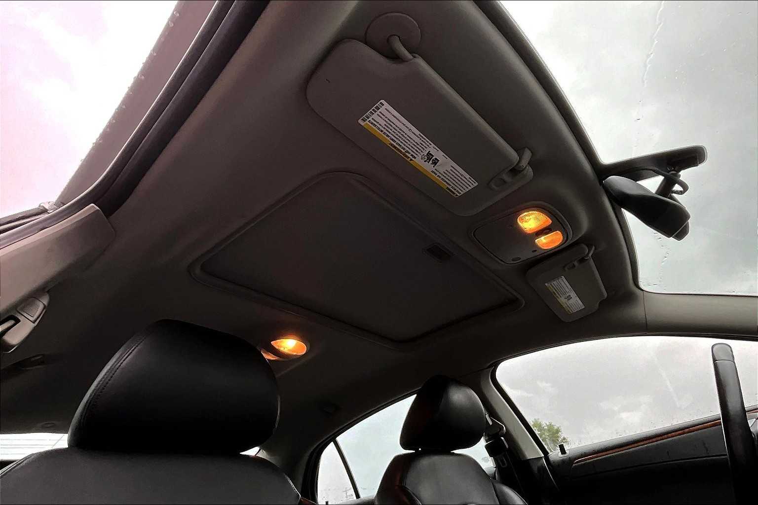 Thumbnail: 2012 Chevrolet Malibu - 30