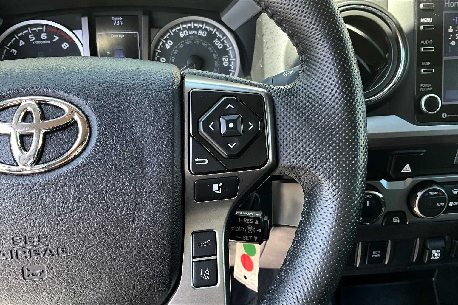 2022 Toyota Tacoma SR5 25