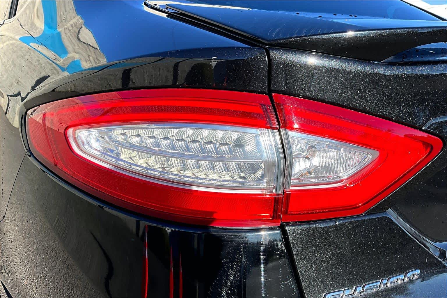 Thumbnail: 2015 Ford Fusion - 32