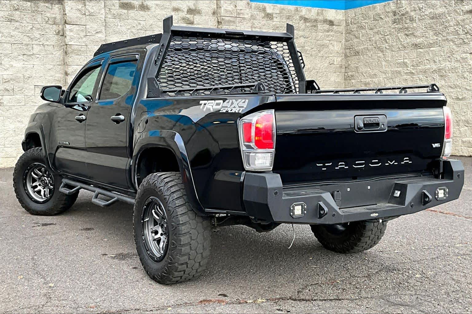 Thumbnail: 2020 Toyota Tacoma - 4