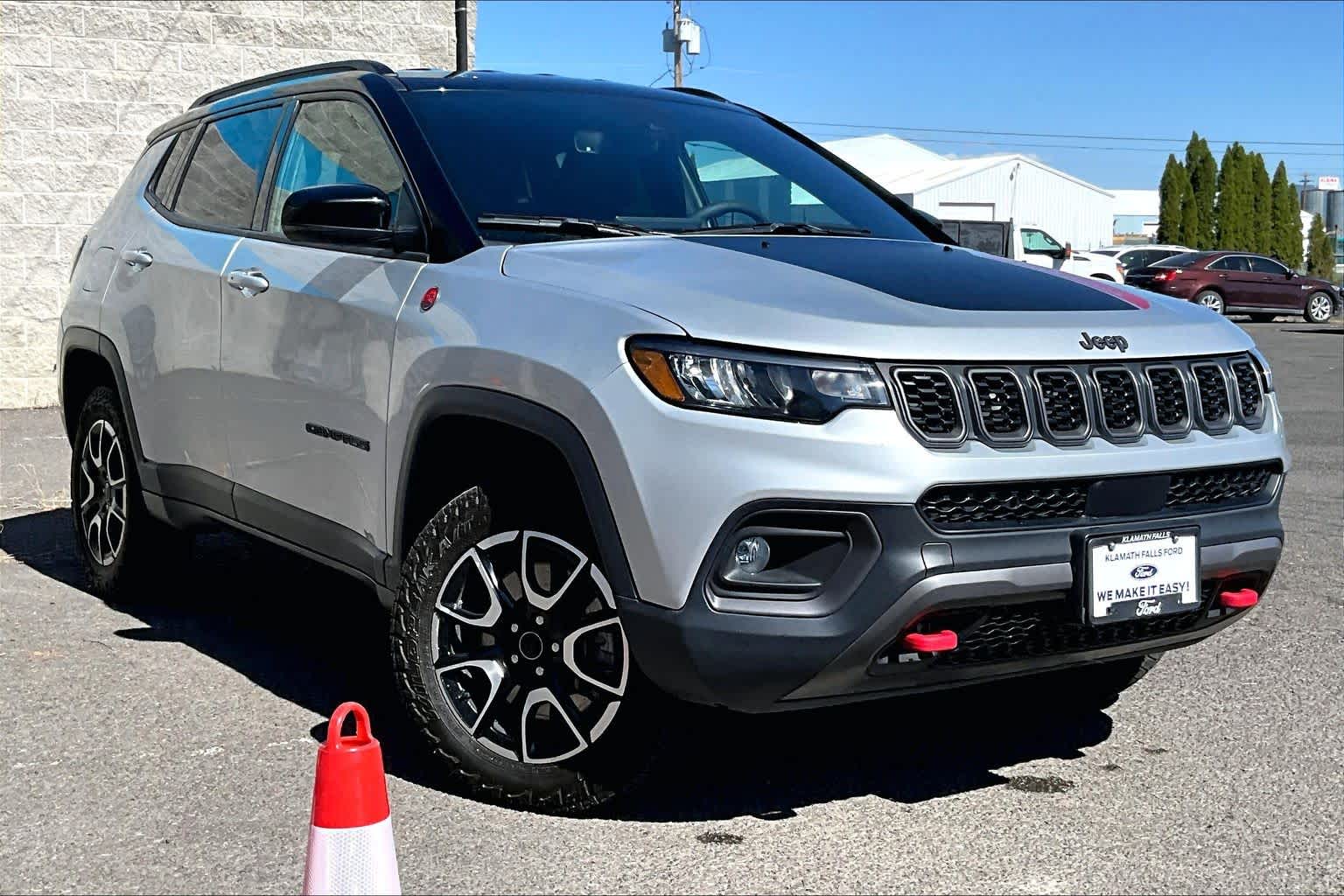 Thumbnail: 2025 Jeep Compass - 21