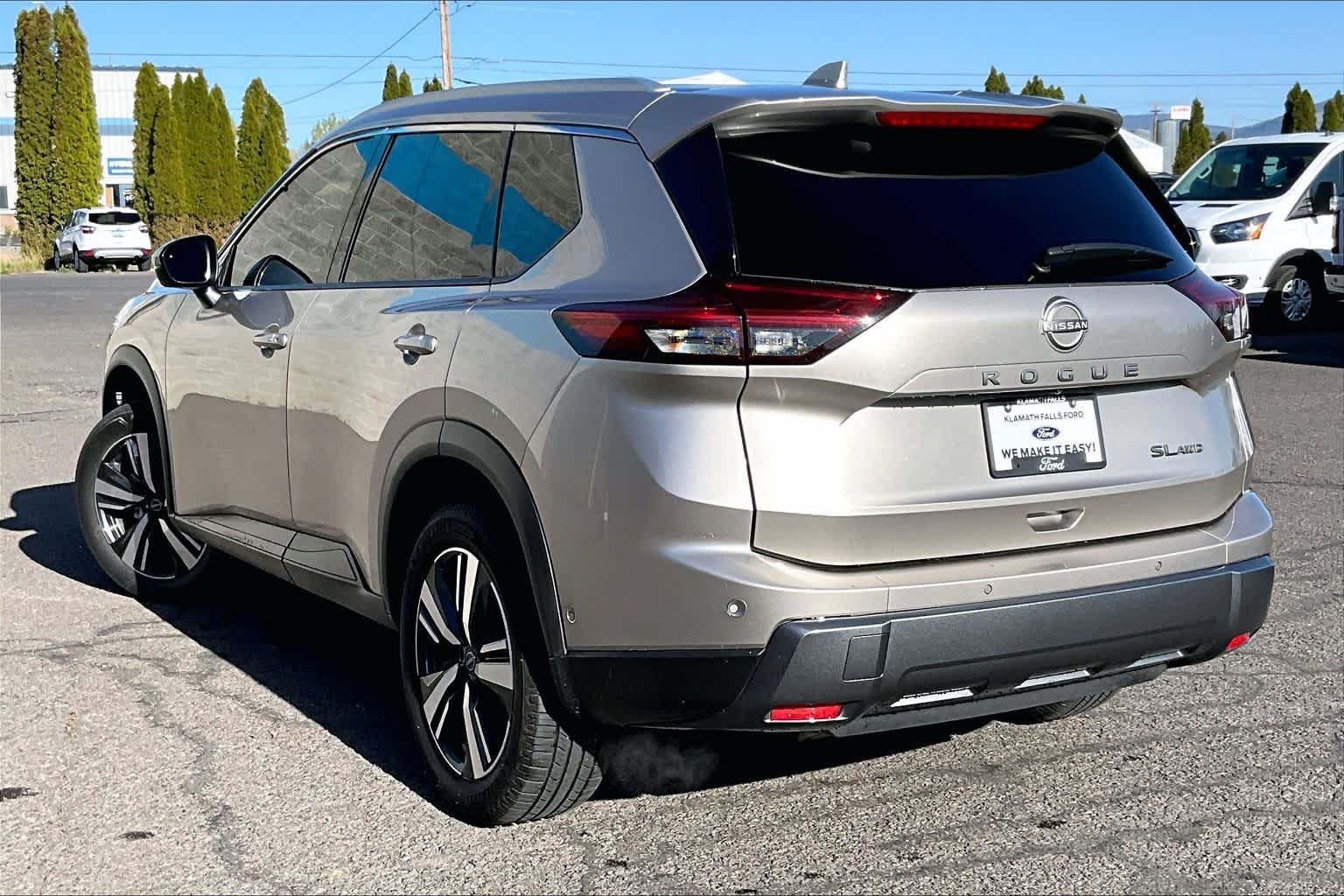 Thumbnail: 2024 Nissan Rogue - 4
