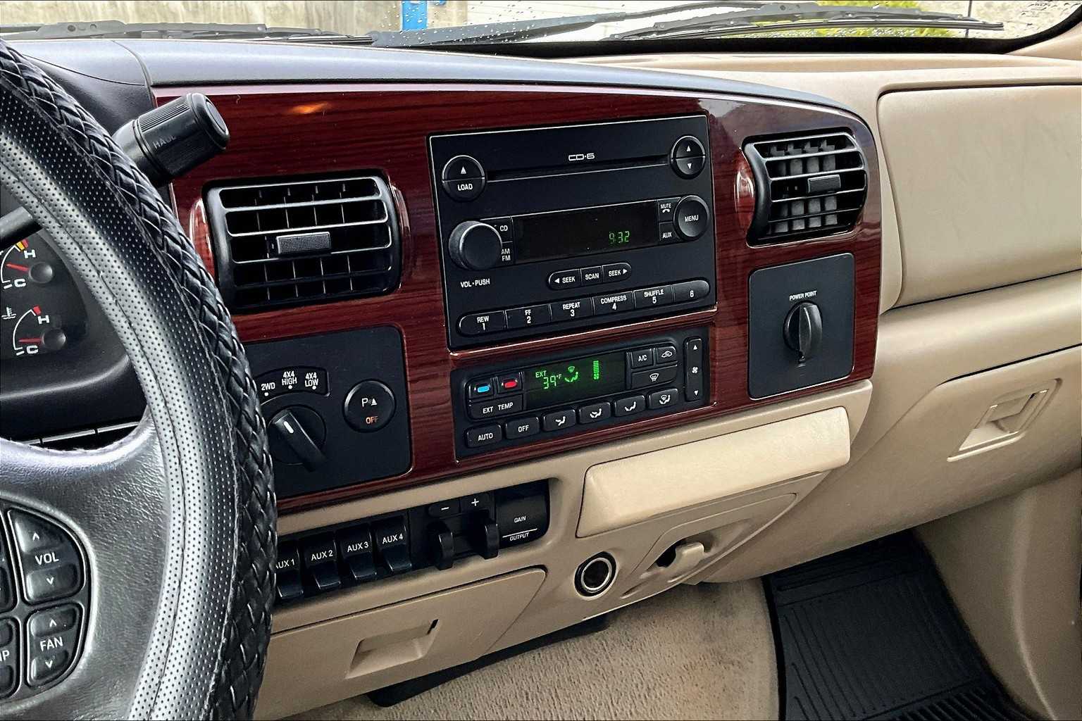 Thumbnail: 2006 Ford F-350 - 15