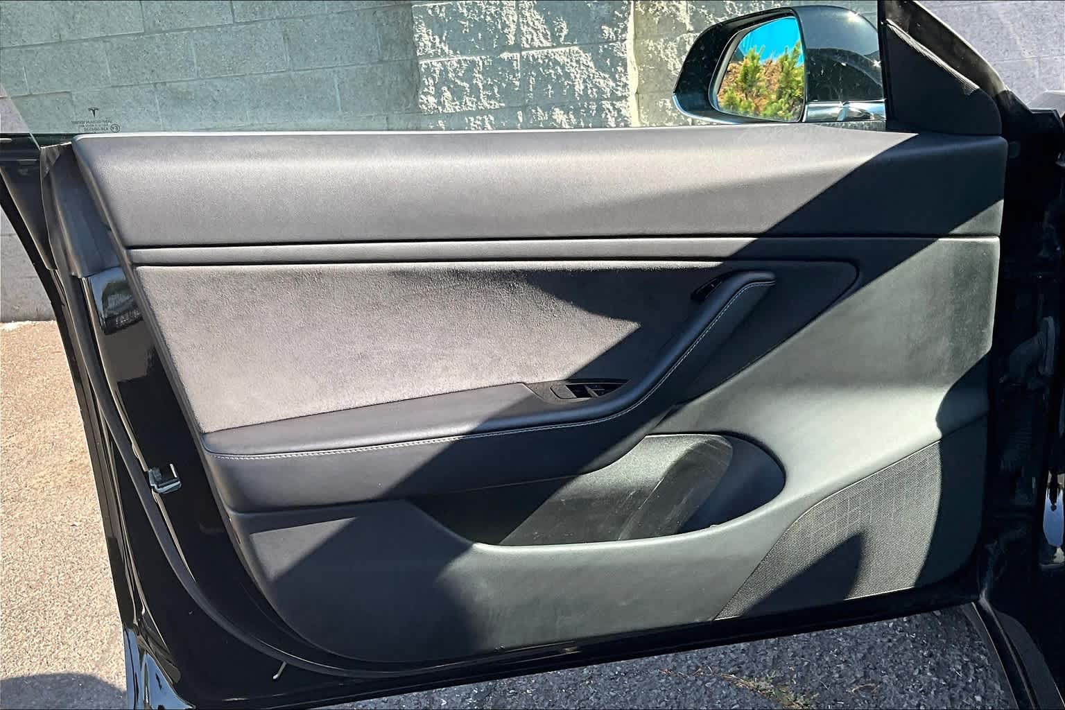 Thumbnail: 2018 Tesla Model 3 - 26