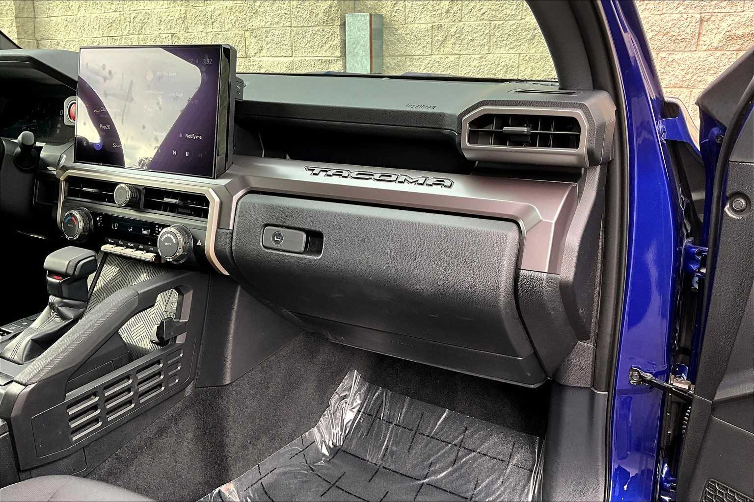 Thumbnail: 2024 Toyota Tacoma - 23