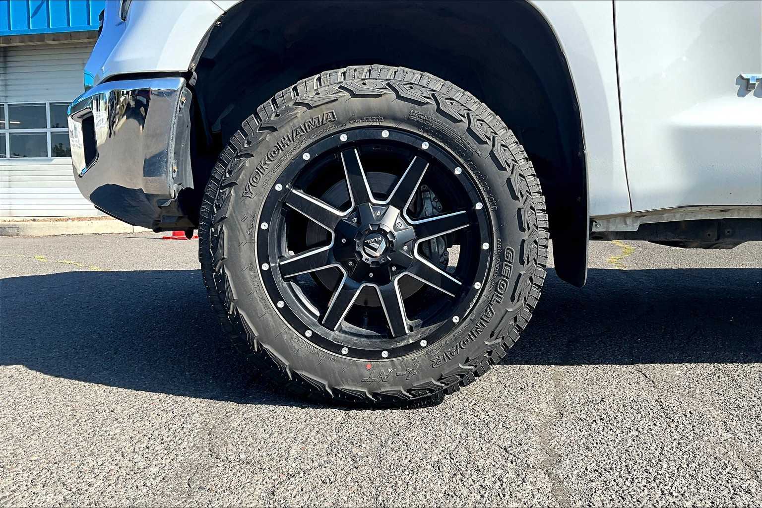 Thumbnail: 2020 Toyota Tundra - 8