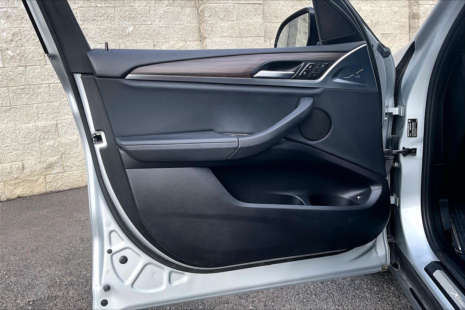 Thumbnail: 2021 BMW X3 - 27