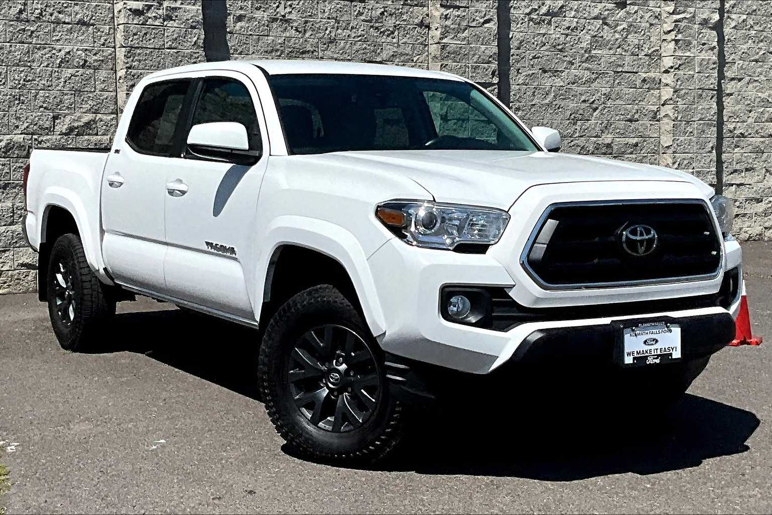 2022 Toyota Tacoma SR5 21