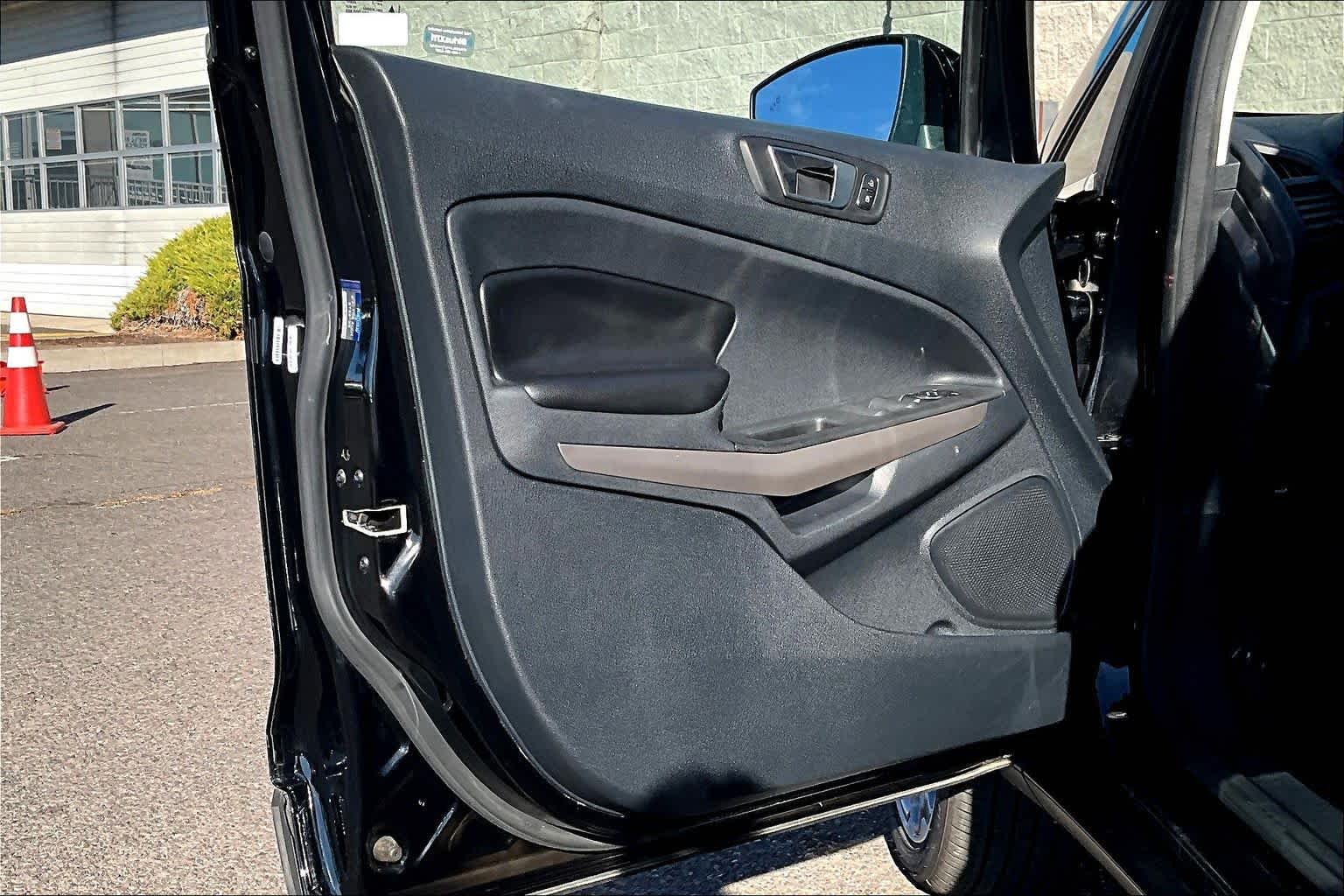 Thumbnail: 2020 Ford EcoSport - 26