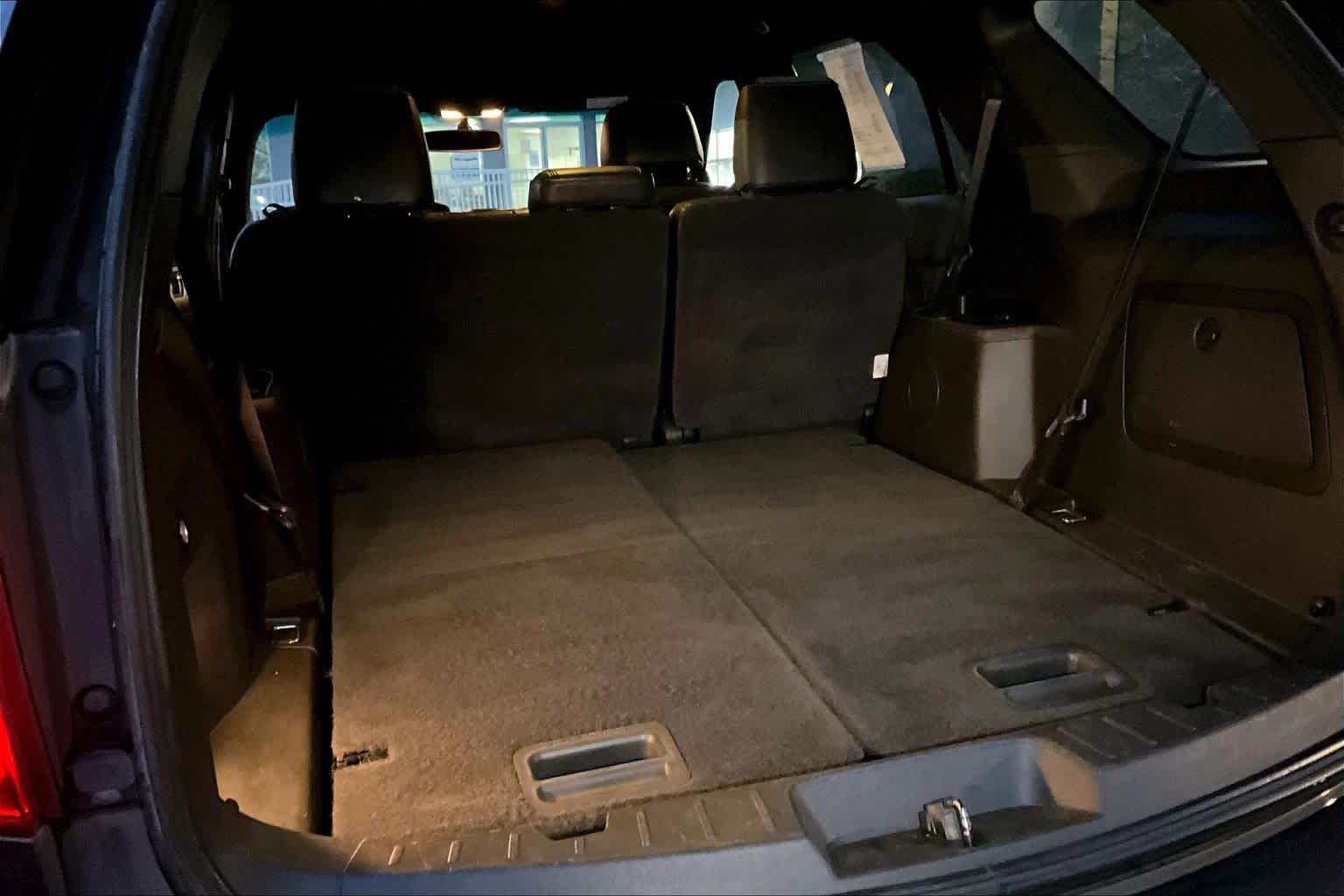 Thumbnail: 2015 Ford Explorer - 18