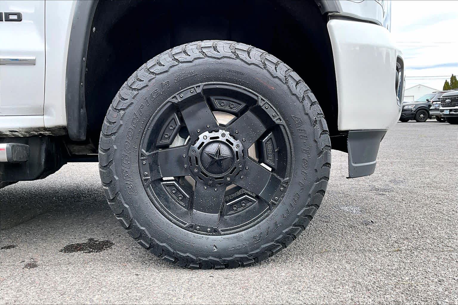 Thumbnail: 2018 GMC Sierra 3500 - 34