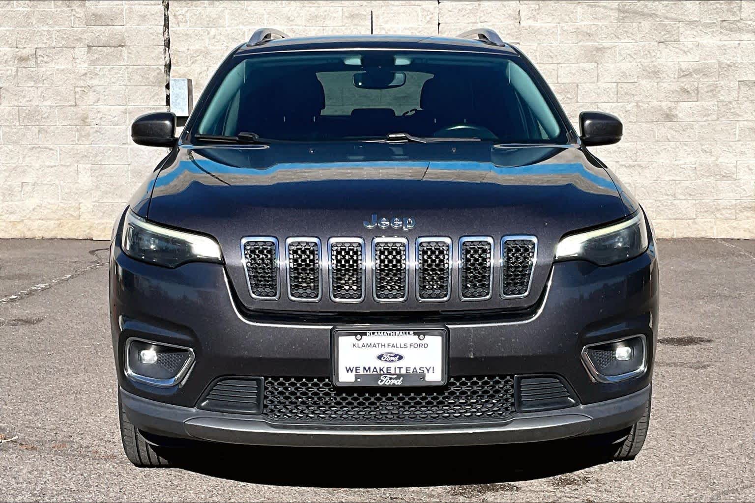 Thumbnail: 2019 Jeep Cherokee - 6