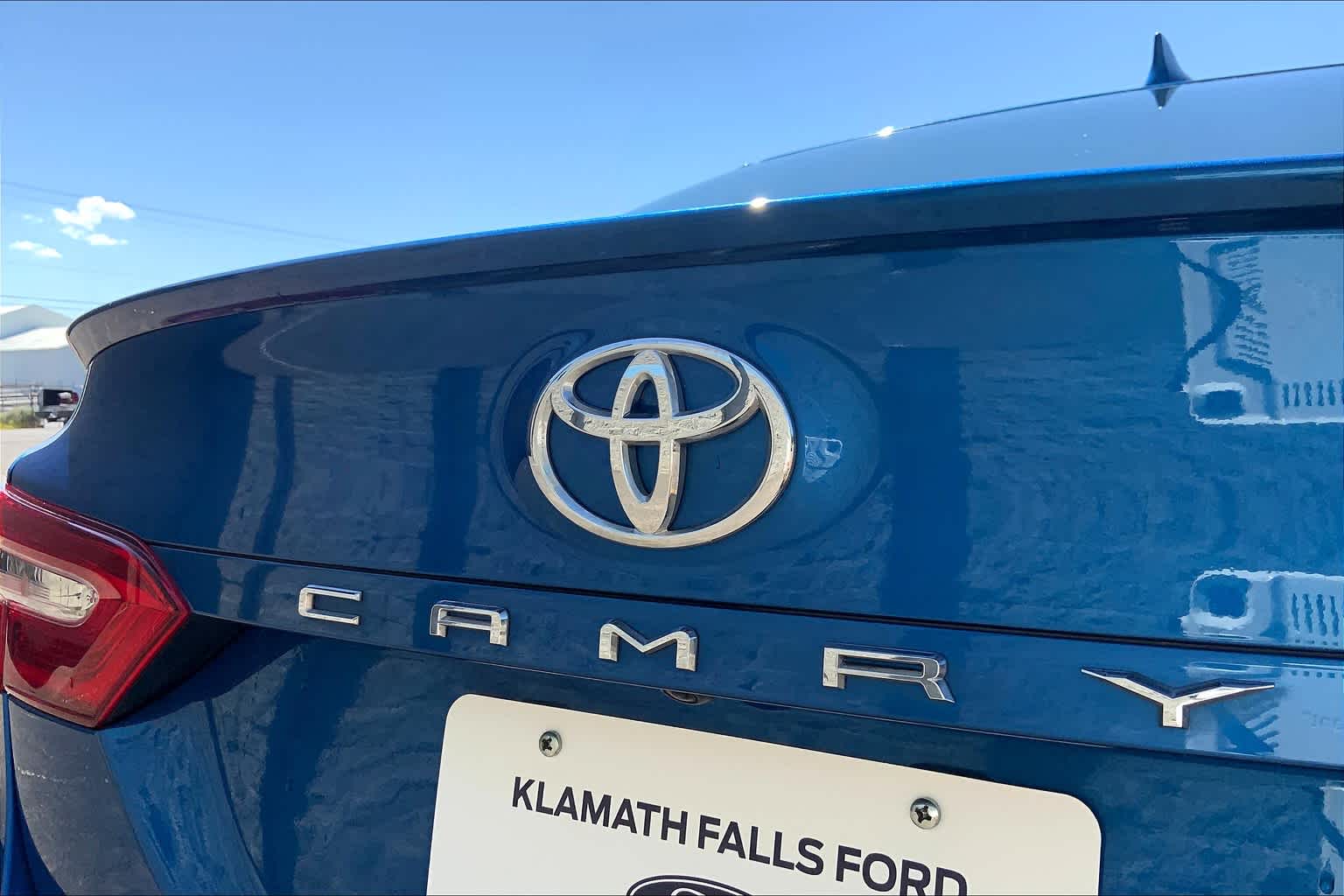 Thumbnail: 2020 Toyota Camry - 7