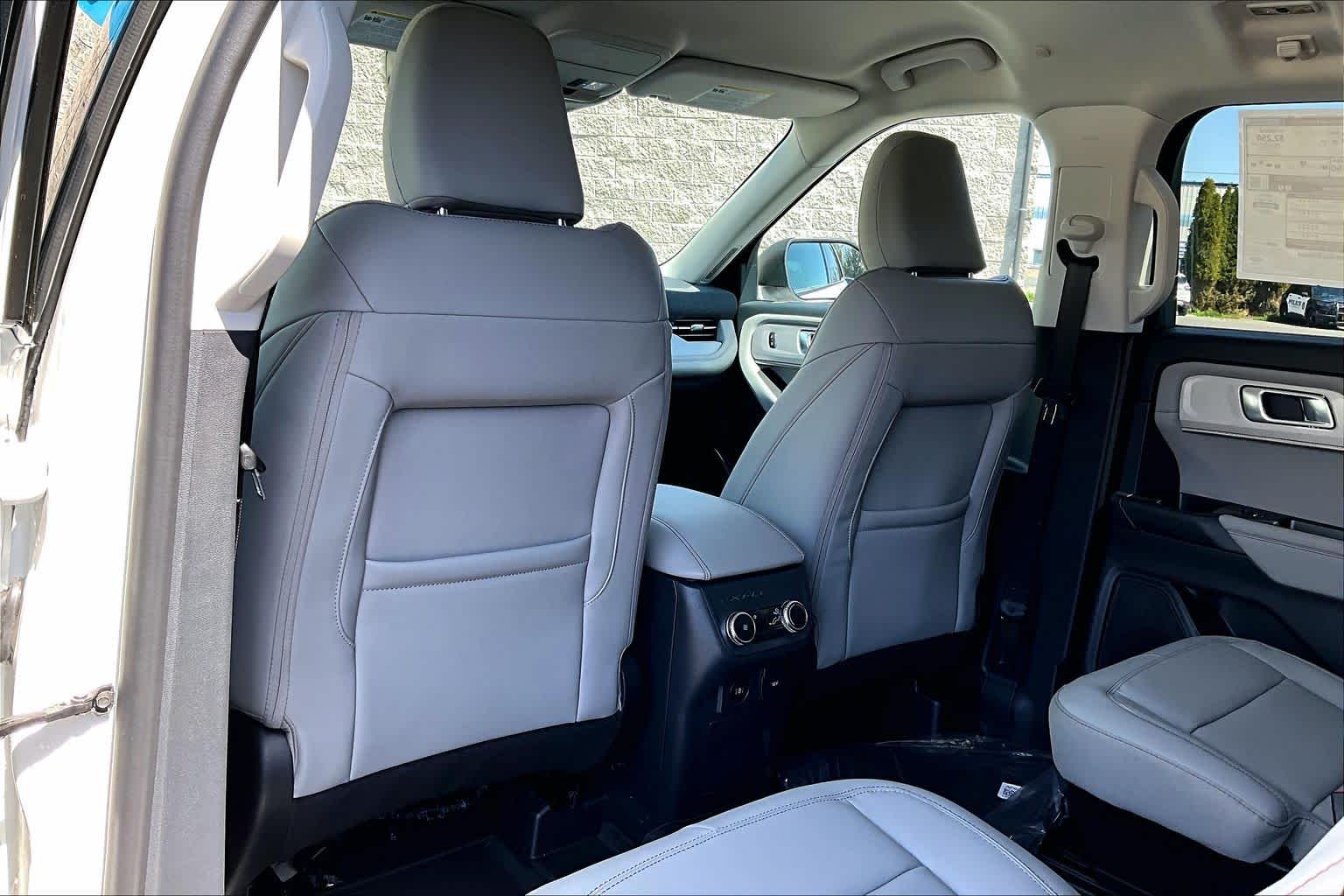 Thumbnail: 2026 Ford Explorer - 12