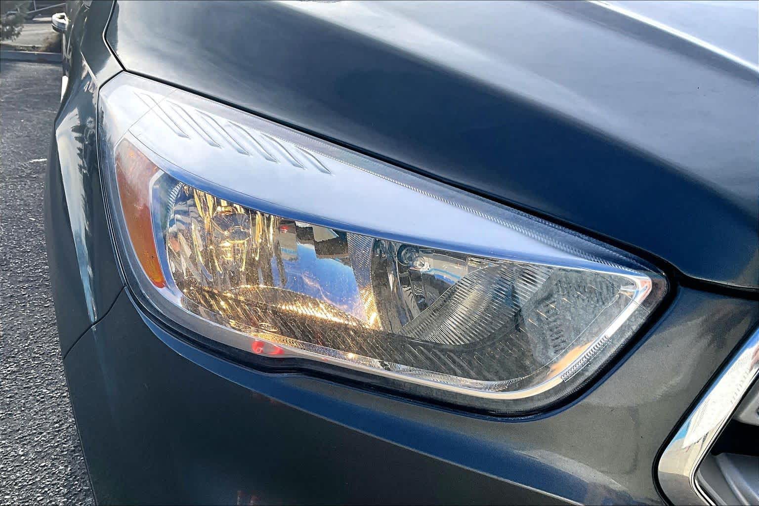 Thumbnail: 2019 Ford Escape - 31