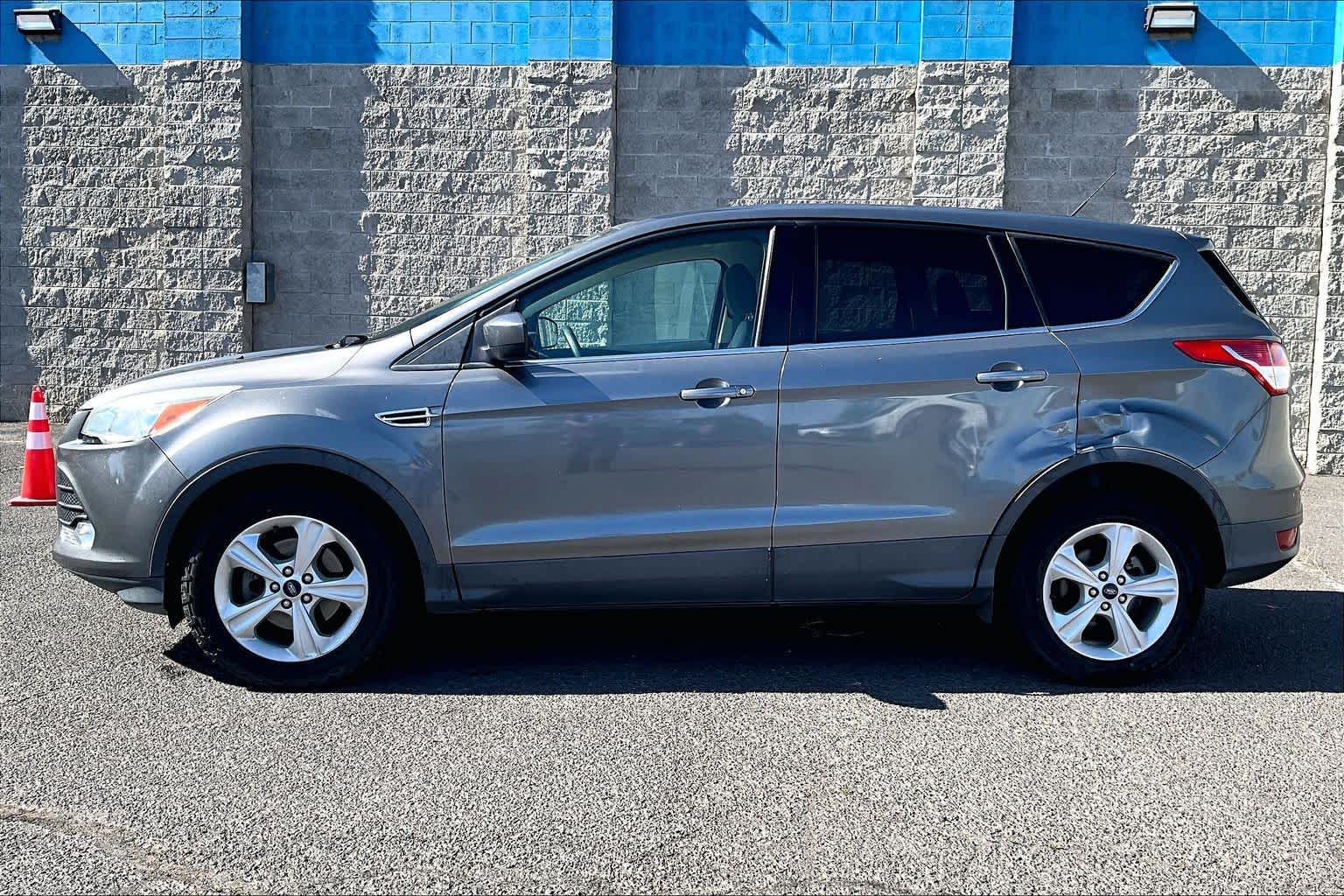 Thumbnail: 2014 Ford Escape - 3