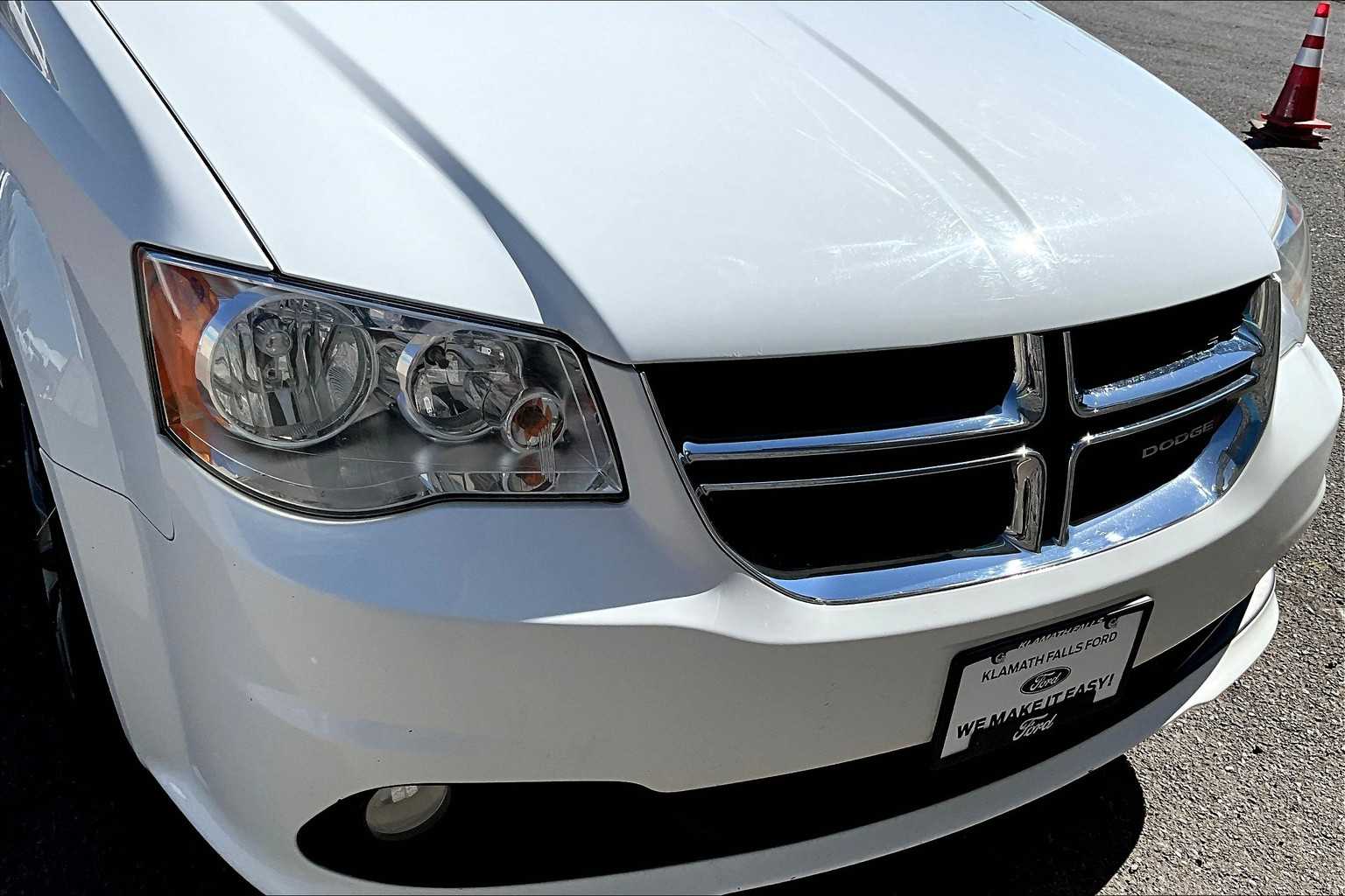 Thumbnail: 2017 Dodge Grand Caravan - 33