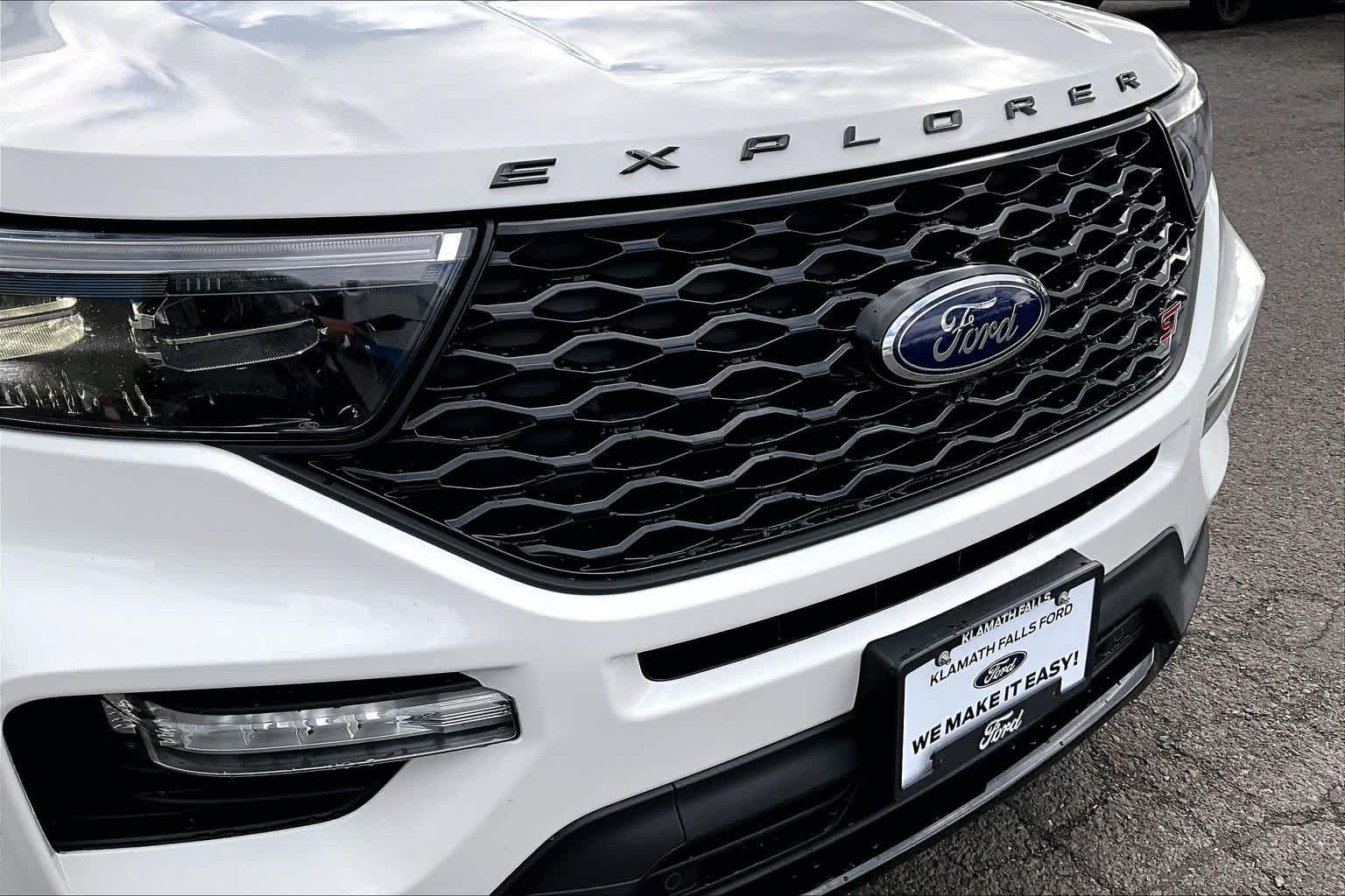 Thumbnail: 2020 Ford Explorer - 33