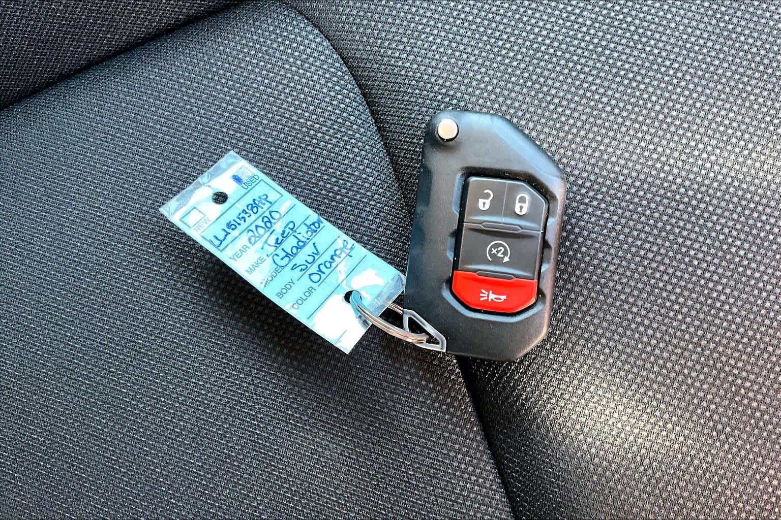 Thumbnail: 2020 Jeep Gladiator - 19